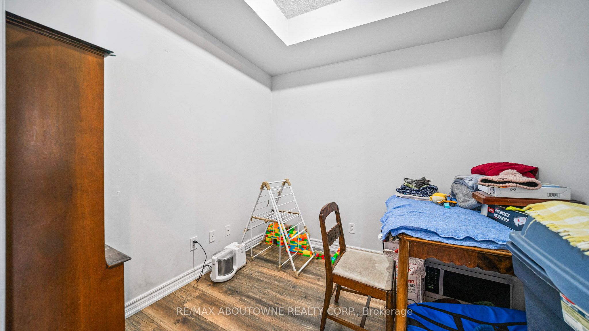 09 – 388 Prince of Wales Drive, Mississauga ‣ W12522336 09 – 388 Prince of Wales Drive, Mississauga ‣ W12522336