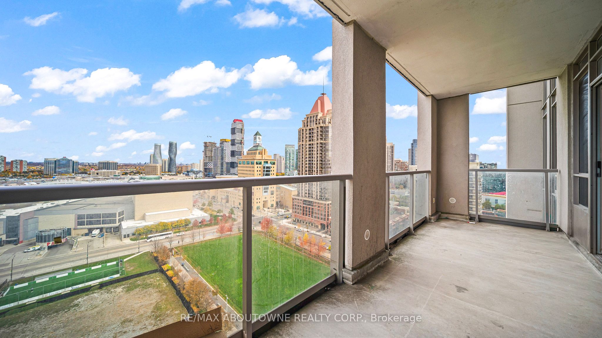 09 – 388 Prince of Wales Drive, Mississauga ‣ W12522336 09 – 388 Prince of Wales Drive, Mississauga ‣ W12522336