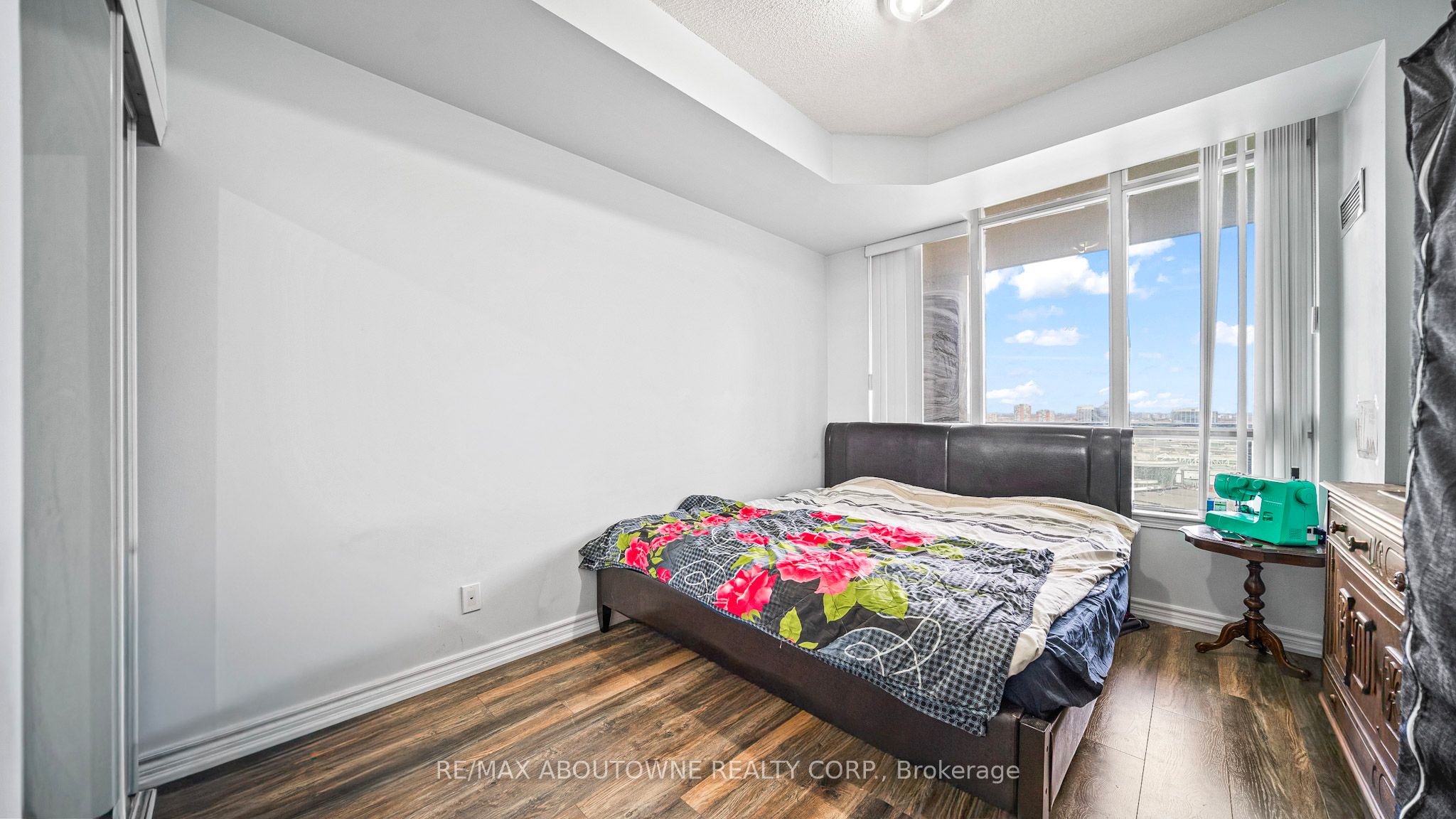 09 – 388 Prince of Wales Drive, Mississauga ‣ W12522336 09 – 388 Prince of Wales Drive, Mississauga ‣ W12522336