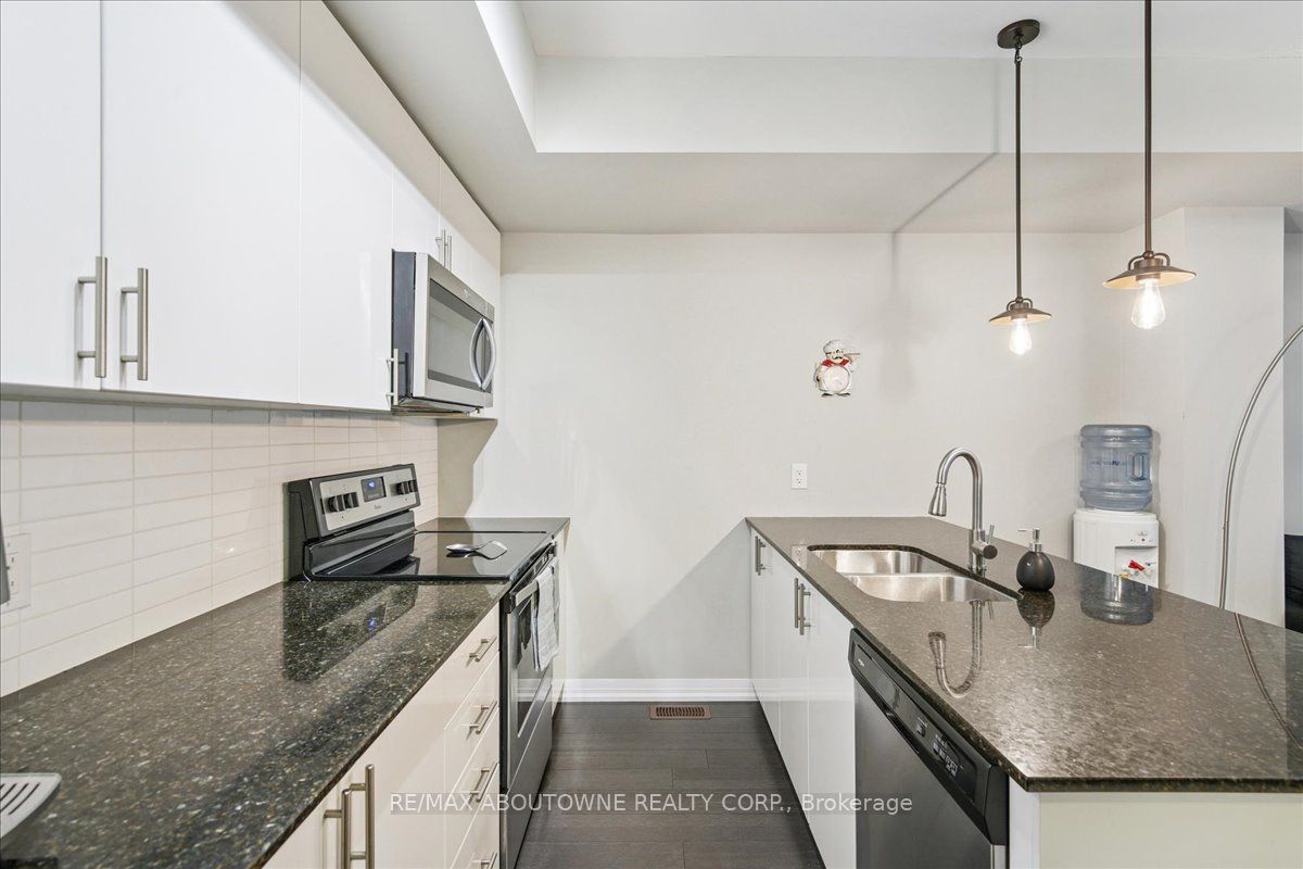 107 – 1202 Main Street, Milton ‣ W12523738 107 – 1202 Main Street, Milton ‣ W12523738