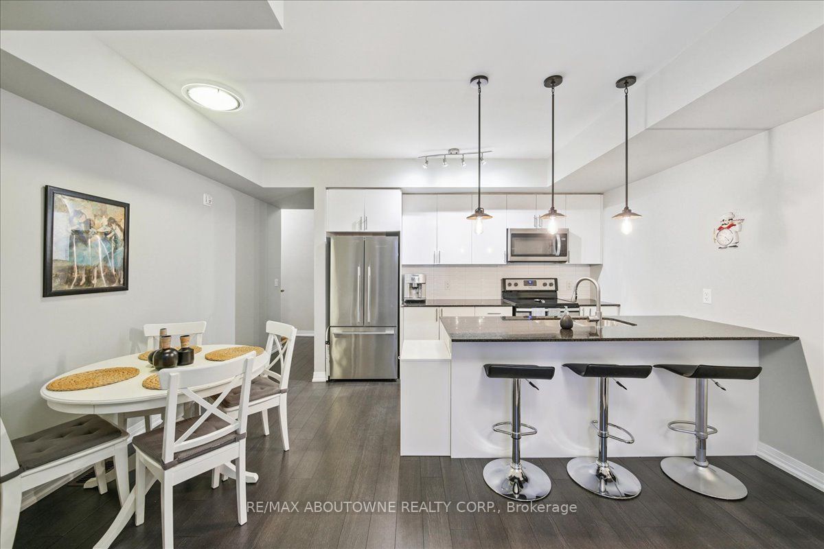 107 – 1202 Main Street, Milton ‣ W12523738 107 – 1202 Main Street, Milton ‣ W12523738