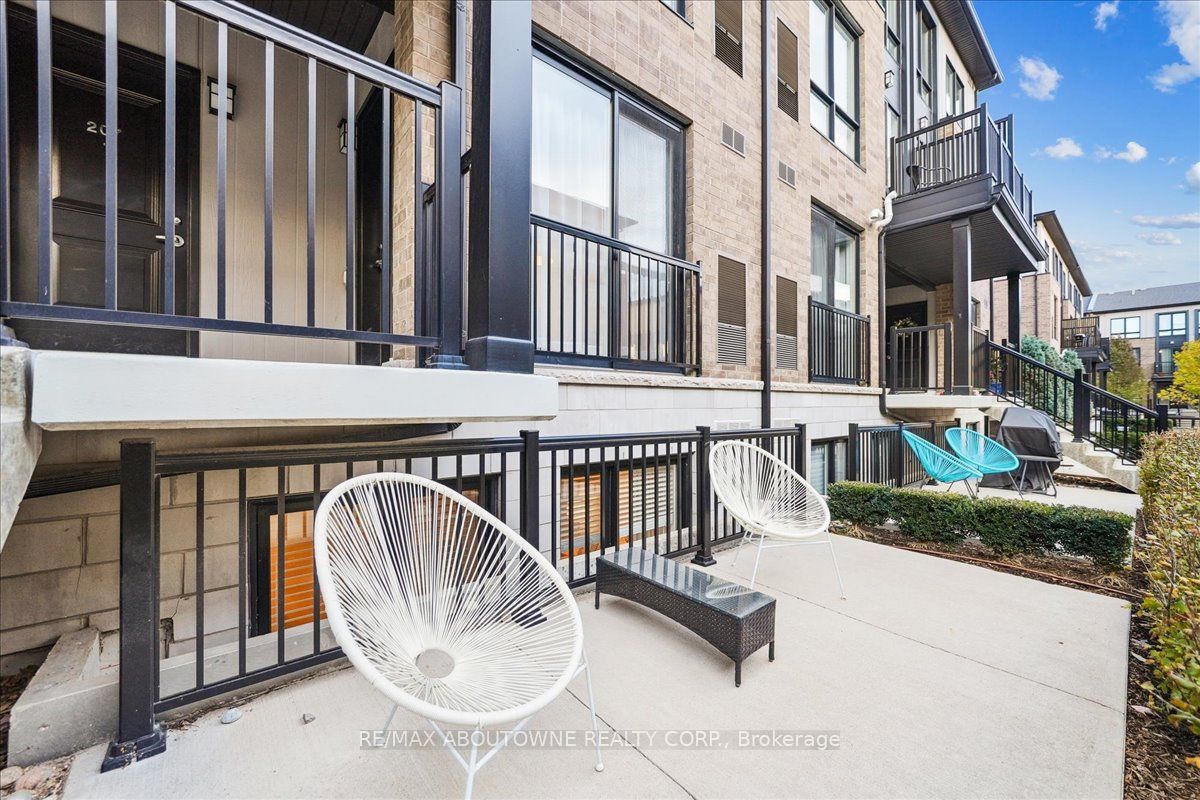 107 – 1202 Main Street, Milton ‣ W12523738 107 – 1202 Main Street, Milton ‣ W12523738