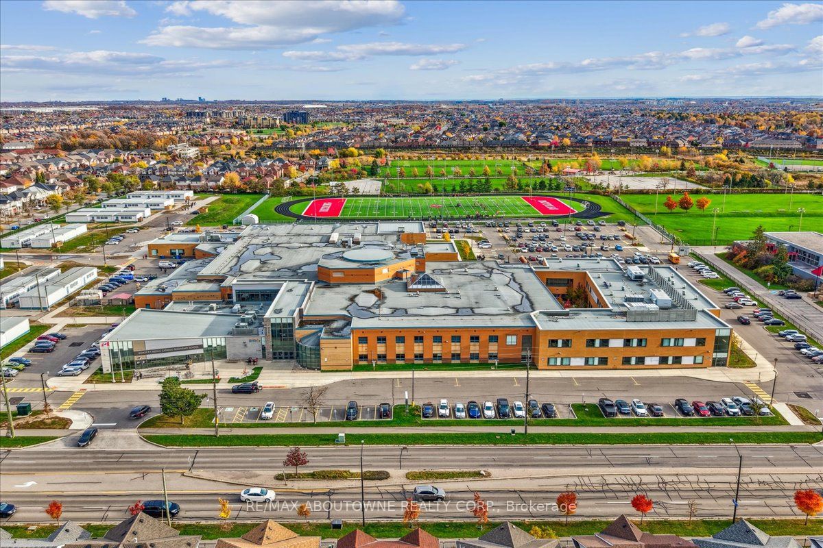 107 – 1202 Main Street, Milton ‣ W12523738 107 – 1202 Main Street, Milton ‣ W12523738