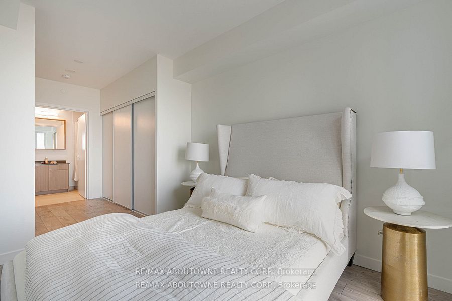 B0714 – 133 Bronte Road, Oakville ‣ W12528238 B0714 – 133 Bronte Road, Oakville ‣ W12528238