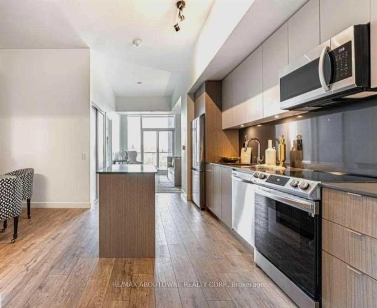 B0909 – 133 BRONTE Road, Oakville