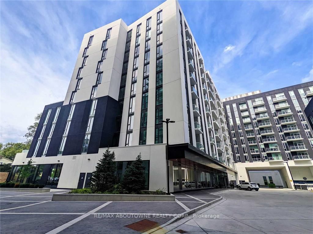 B0909 – 133 BRONTE Road, Oakville ‣ W12528862 B0909 – 133 BRONTE Road, Oakville ‣ W12528862