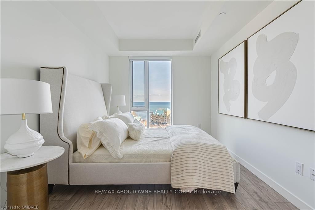 B0909 – 133 BRONTE Road, Oakville ‣ W12528862 B0909 – 133 BRONTE Road, Oakville ‣ W12528862