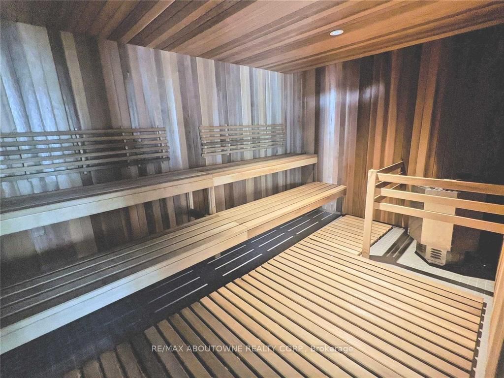 B0909 – 133 BRONTE Road, Oakville ‣ W12528862 B0909 – 133 BRONTE Road, Oakville ‣ W12528862