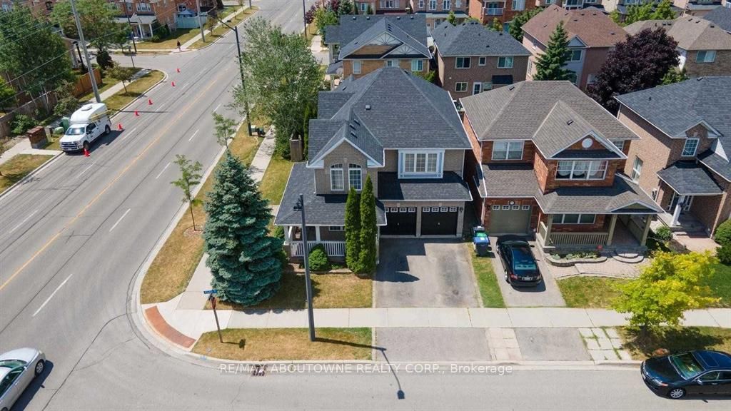 3875 Thomas Street, Mississauga ‣ W12528908 3875 Thomas Street, Mississauga ‣ W12528908