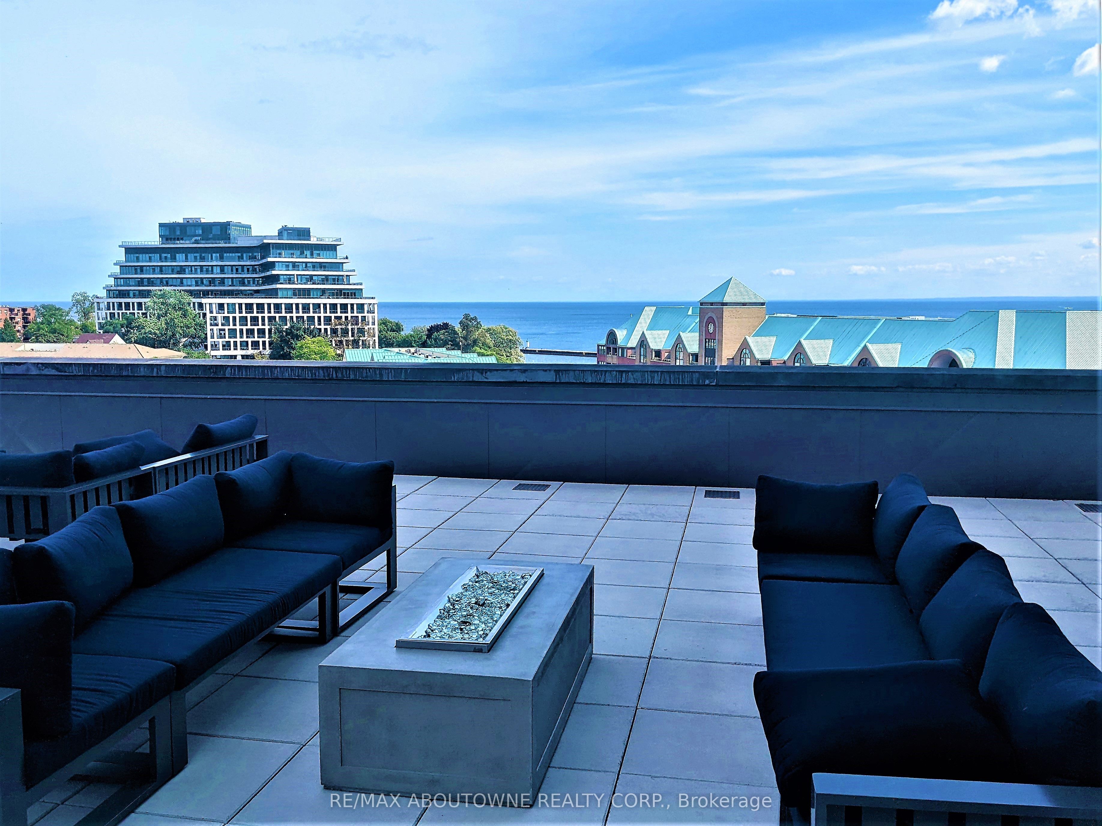 A0711 – 125 Bronte Road, Oakville ‣ W12530520 A0711 – 125 Bronte Road, Oakville ‣ W12530520