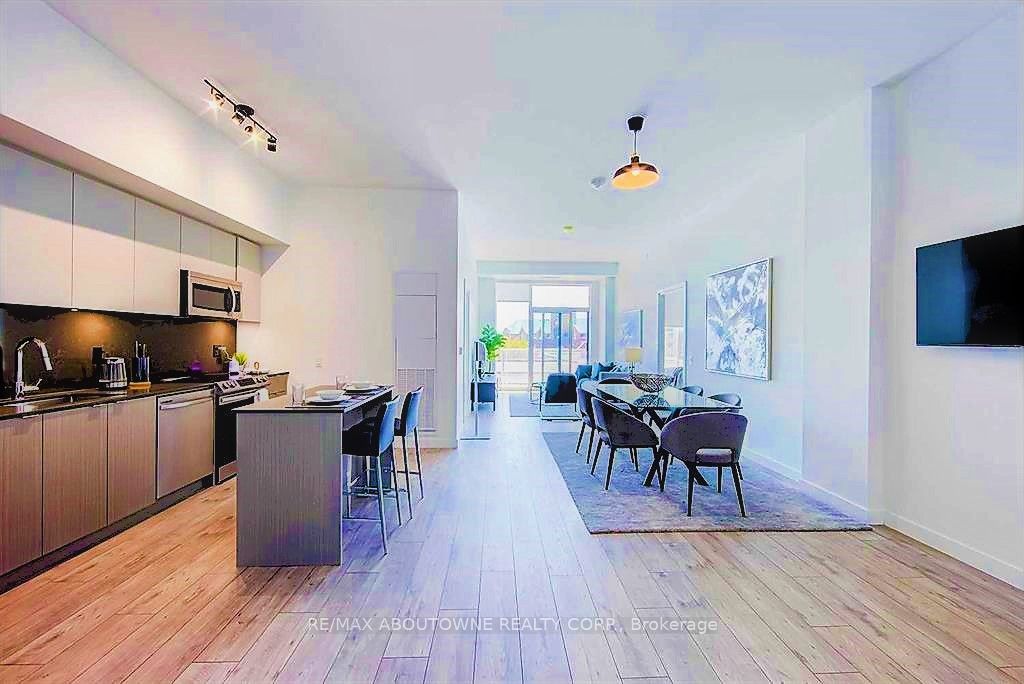 A1205 – 125 Bronte Road, Oakville ‣ W12530736 A1205 – 125 Bronte Road, Oakville ‣ W12530736