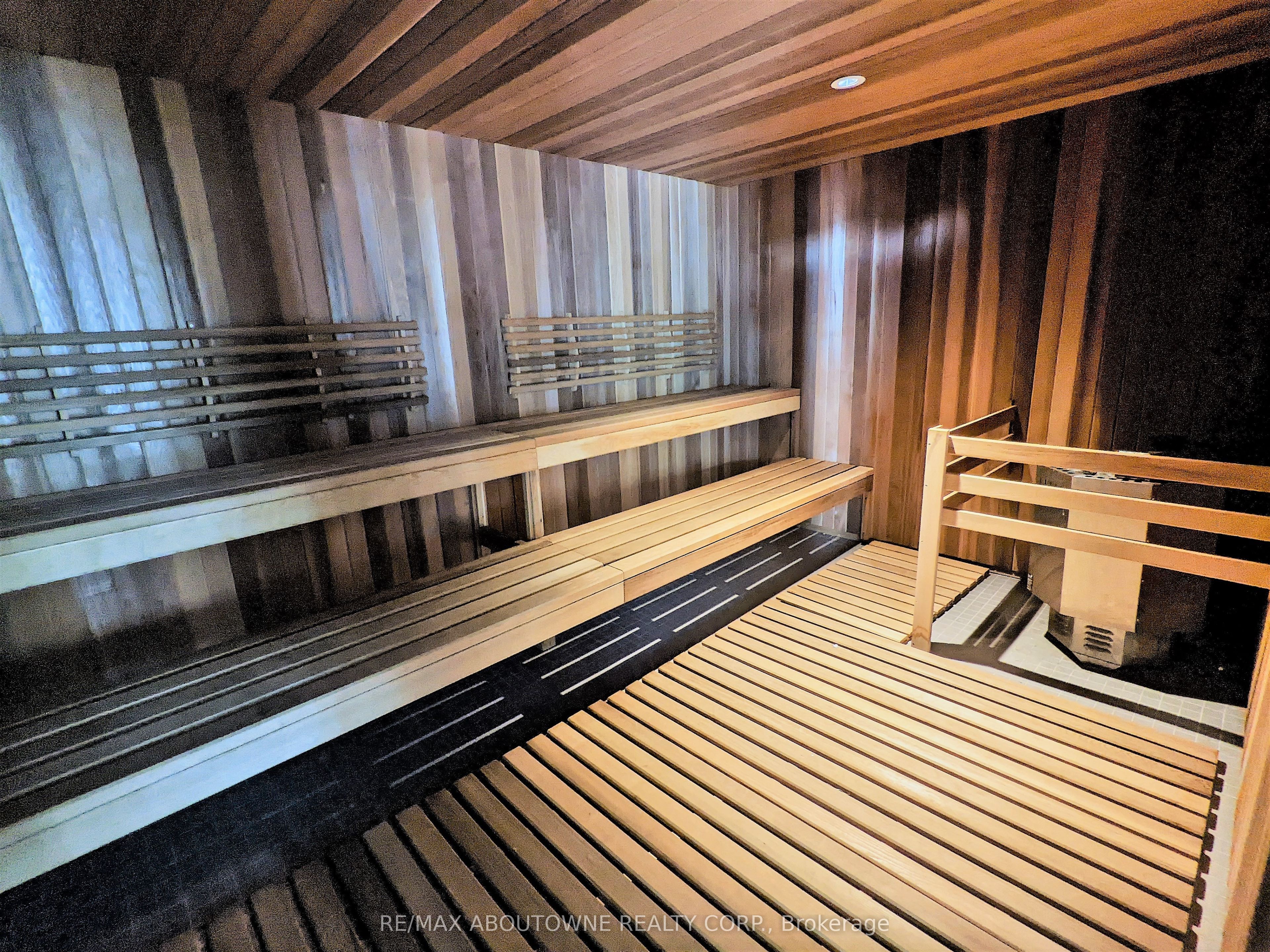 A1205 – 125 Bronte Road, Oakville ‣ W12530736 A1205 – 125 Bronte Road, Oakville ‣ W12530736