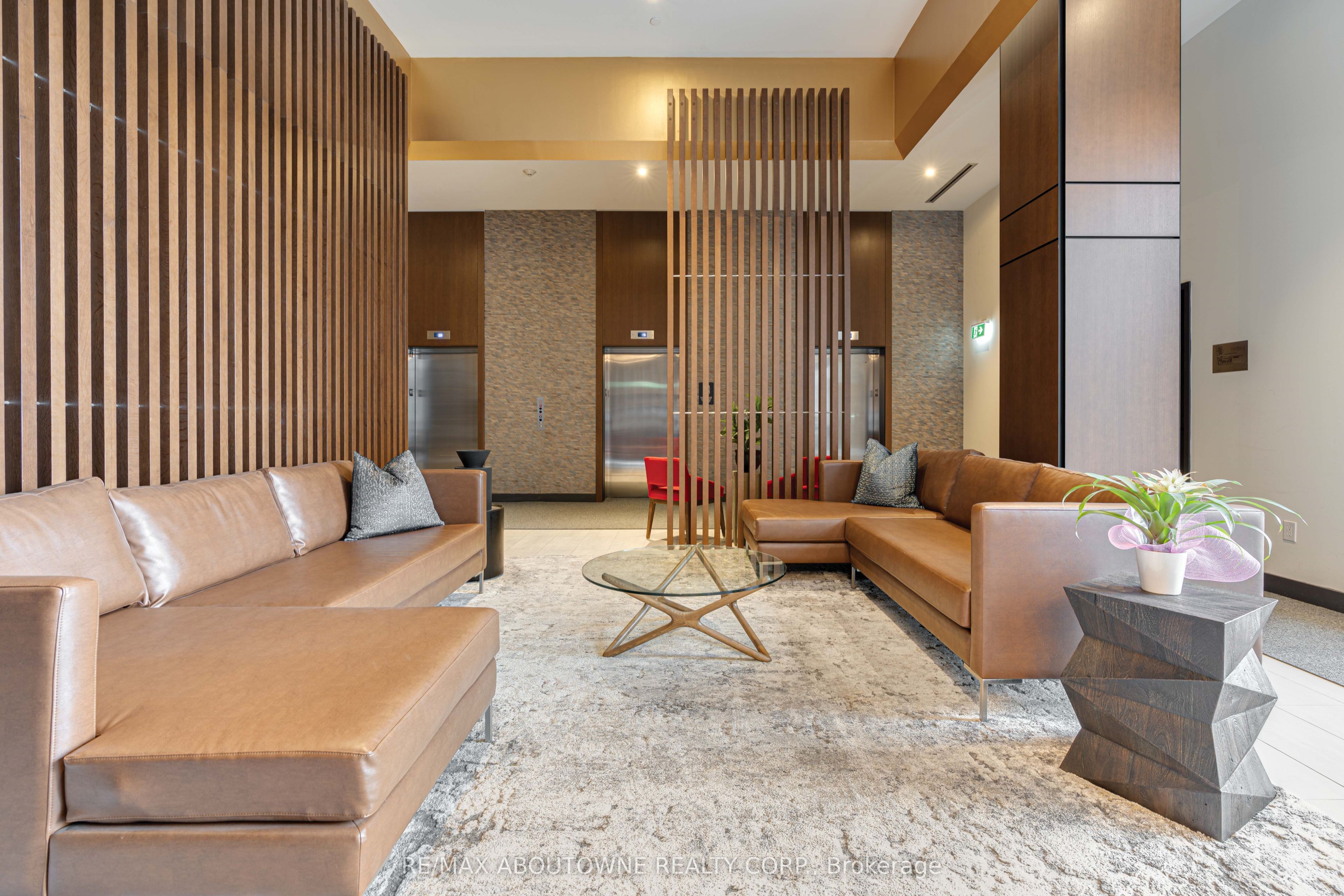 A1205 – 125 Bronte Road, Oakville ‣ W12530736 A1205 – 125 Bronte Road, Oakville ‣ W12530736