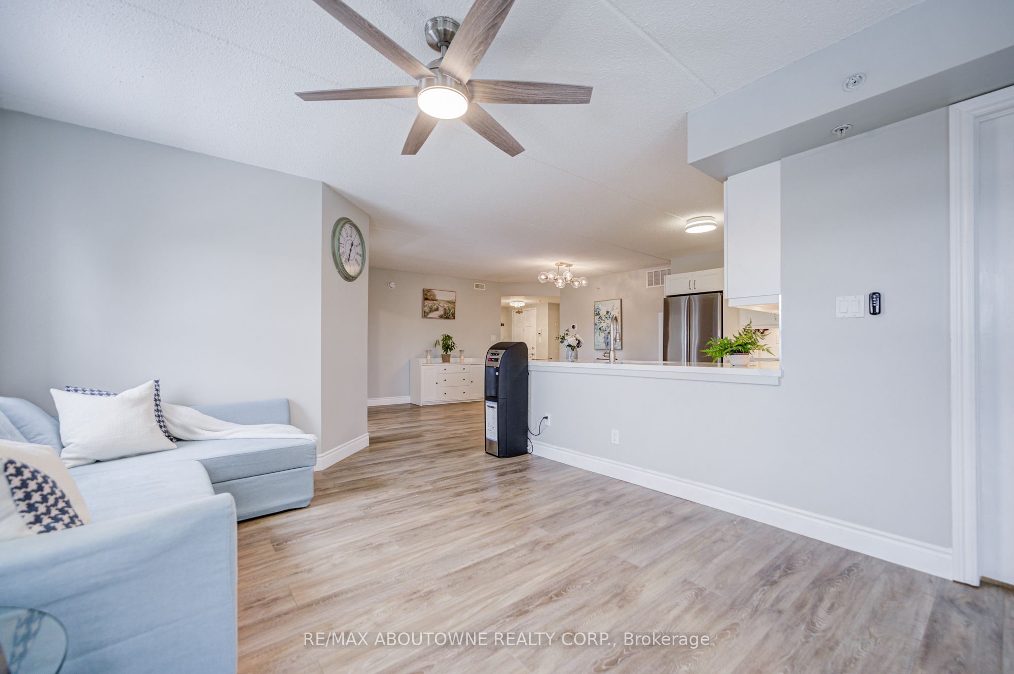 14 – 1460 Bishops Gate, Oakville ‣ W12540514 14 – 1460 Bishops Gate, Oakville ‣ W12540514