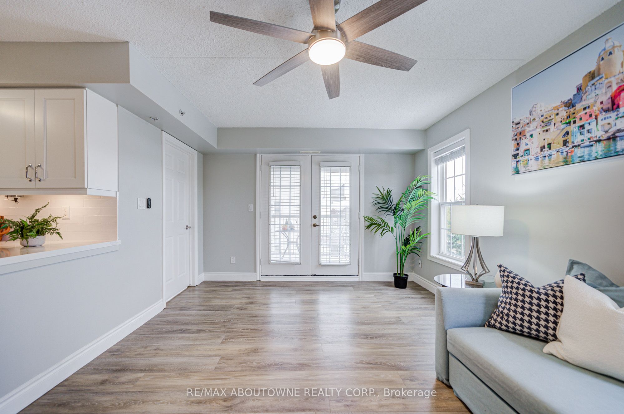 14 – 1460 Bishops Gate, Oakville ‣ W12540514 14 – 1460 Bishops Gate, Oakville ‣ W12540514