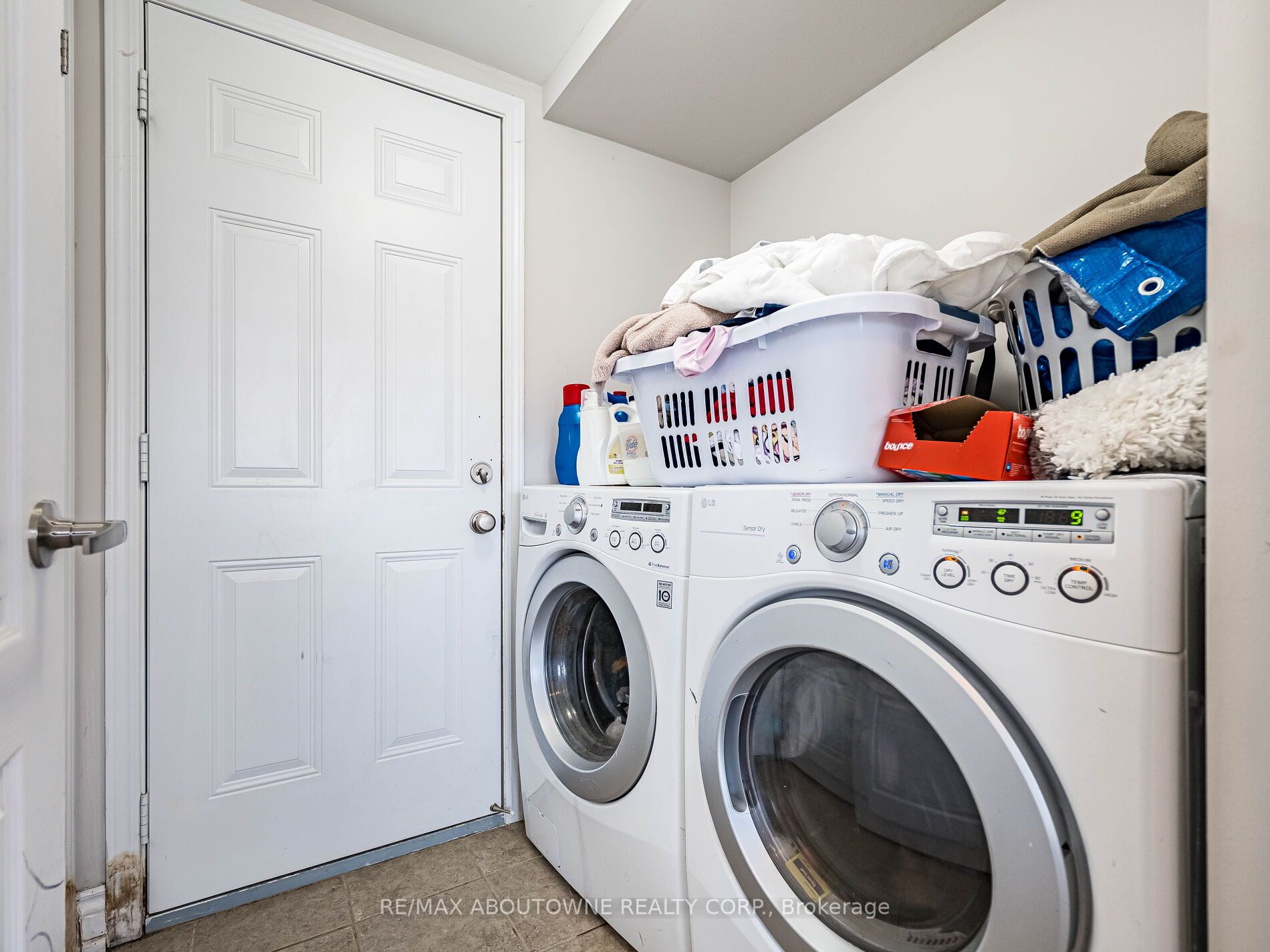 6020 Derry Road, Milton ‣ W12546924 6020 Derry Road, Milton ‣ W12546924