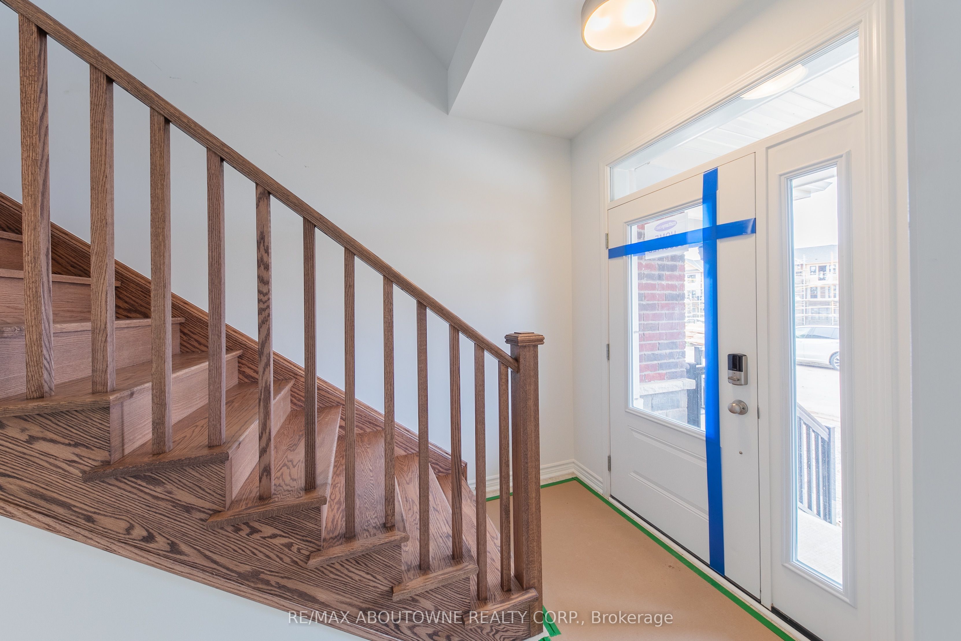 3028 Merrick Road, Oakville ‣ W12548270 3028 Merrick Road, Oakville ‣ W12548270