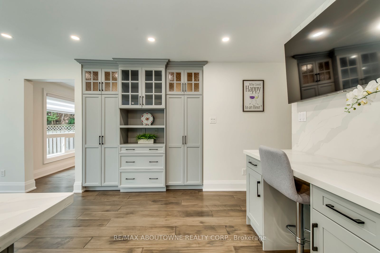 1097 Grandeur Crescent, Oakville ‣ W12548536 1097 Grandeur Crescent, Oakville ‣ W12548536