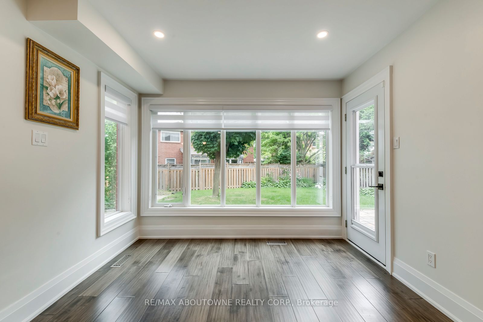 1097 Grandeur Crescent, Oakville ‣ W12548536 1097 Grandeur Crescent, Oakville ‣ W12548536