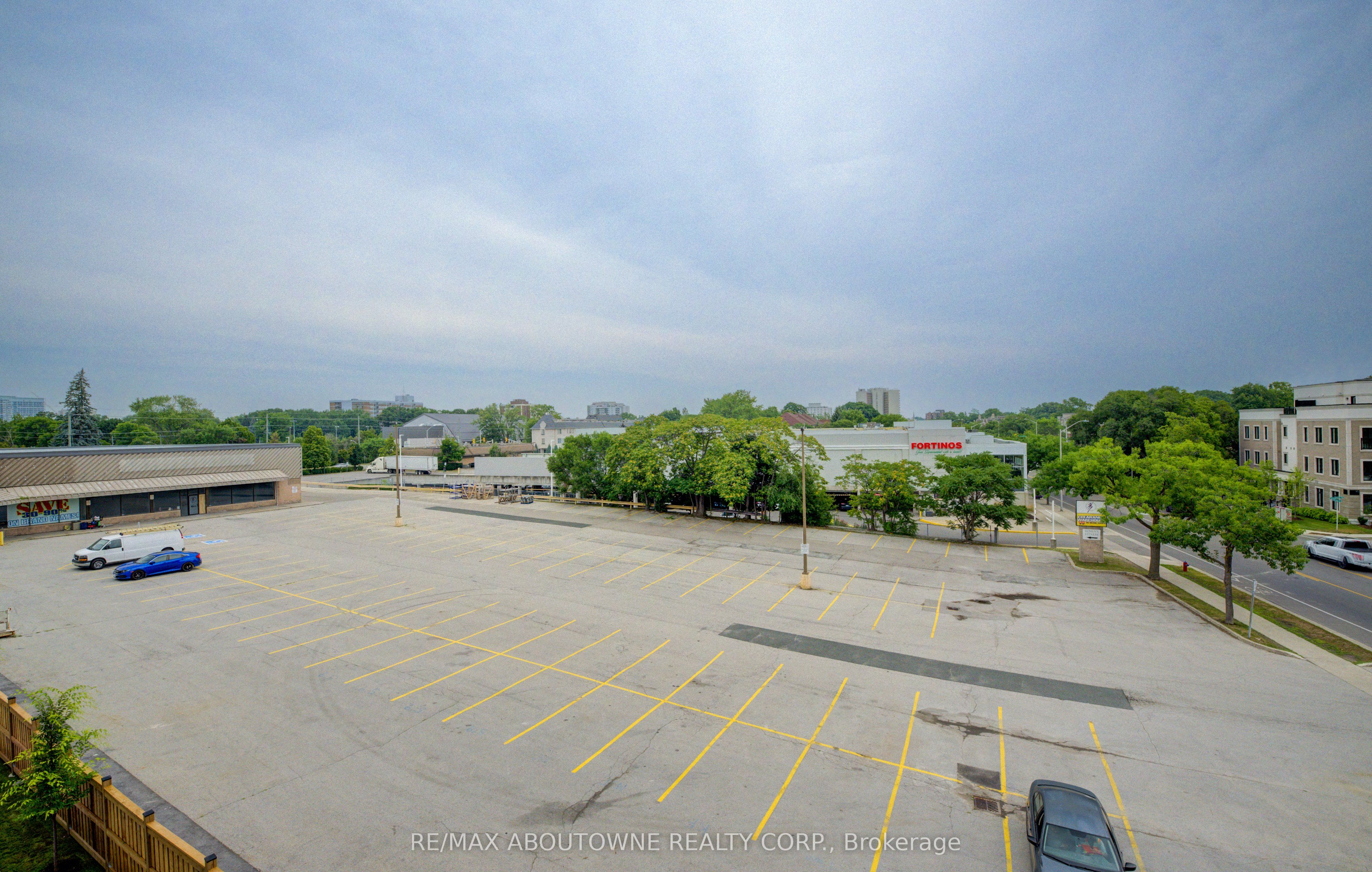 06 – 123 MAURICE Drive, Oakville ‣ W12552838 06 – 123 MAURICE Drive, Oakville ‣ W12552838