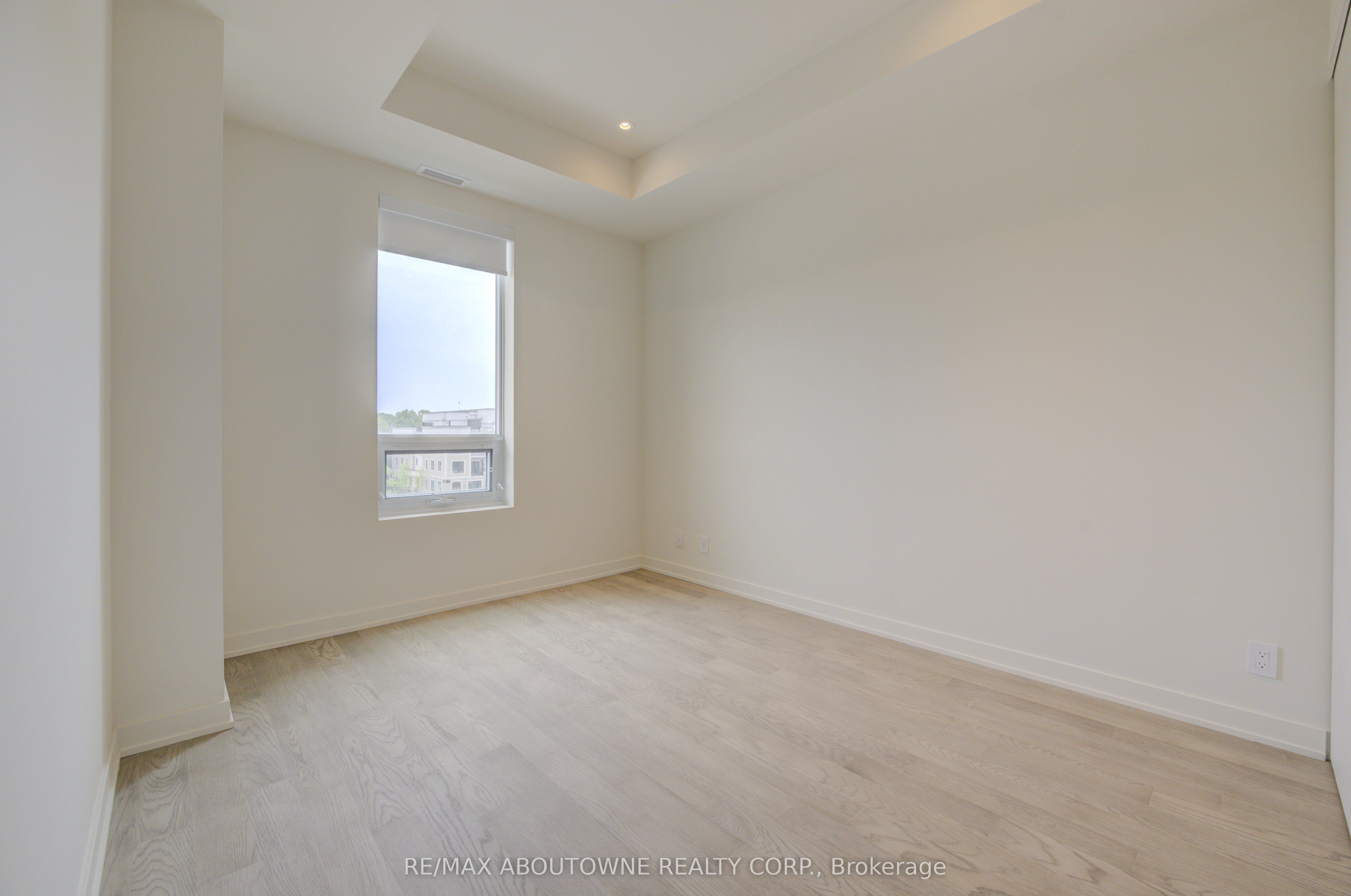 06 – 123 MAURICE Drive, Oakville ‣ W12552838 06 – 123 MAURICE Drive, Oakville ‣ W12552838