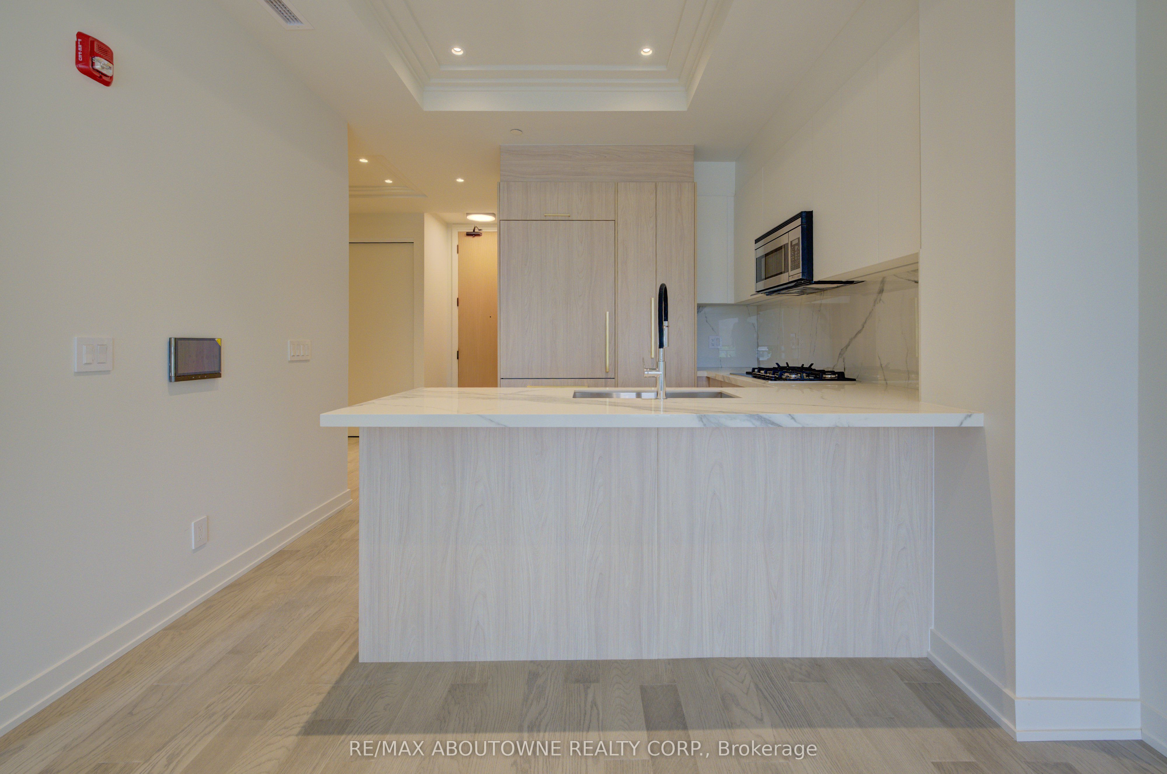 06 – 123 MAURICE Drive, Oakville ‣ W12552838 06 – 123 MAURICE Drive, Oakville ‣ W12552838