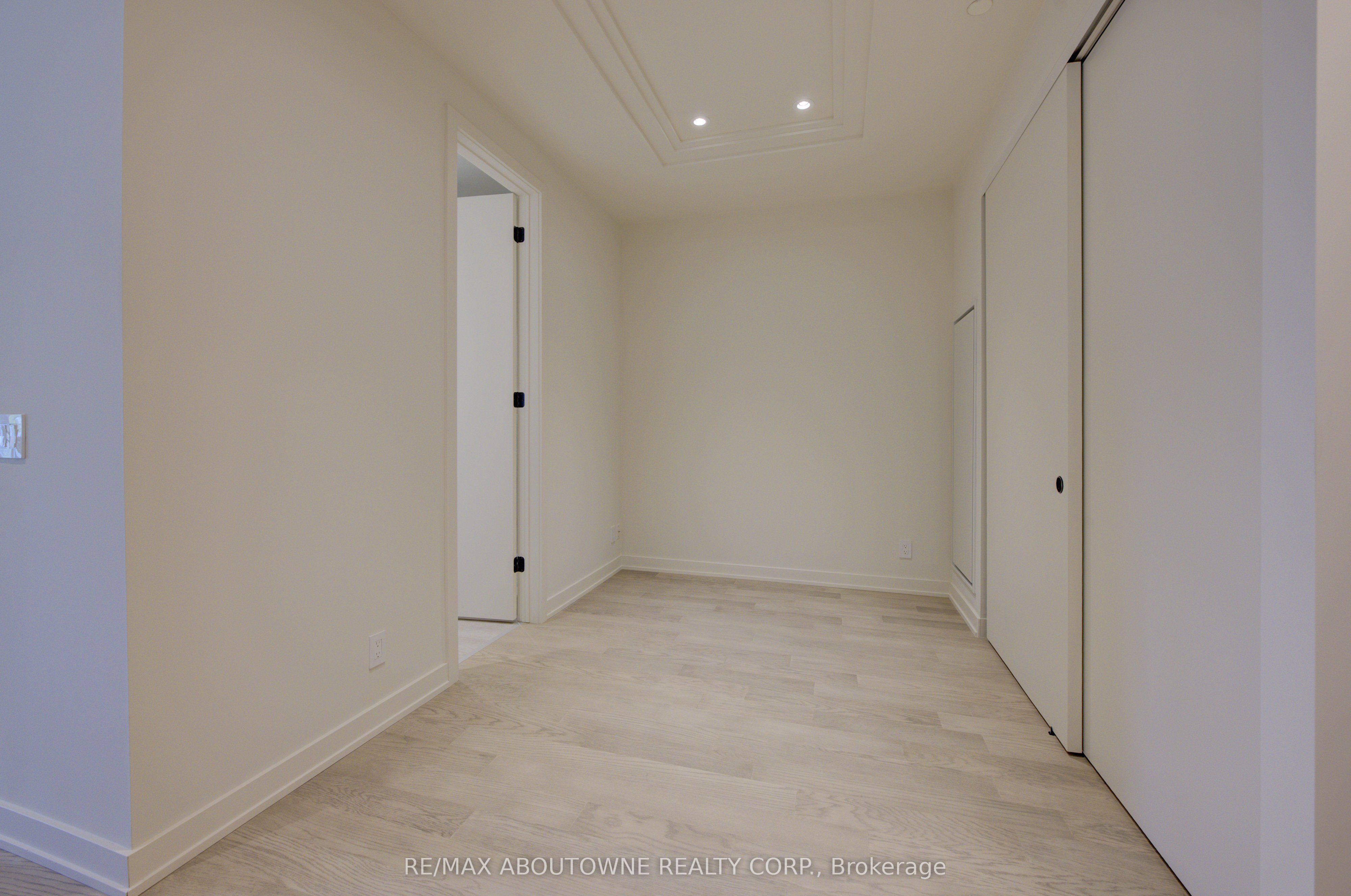 06 – 123 MAURICE Drive, Oakville ‣ W12552838 06 – 123 MAURICE Drive, Oakville ‣ W12552838