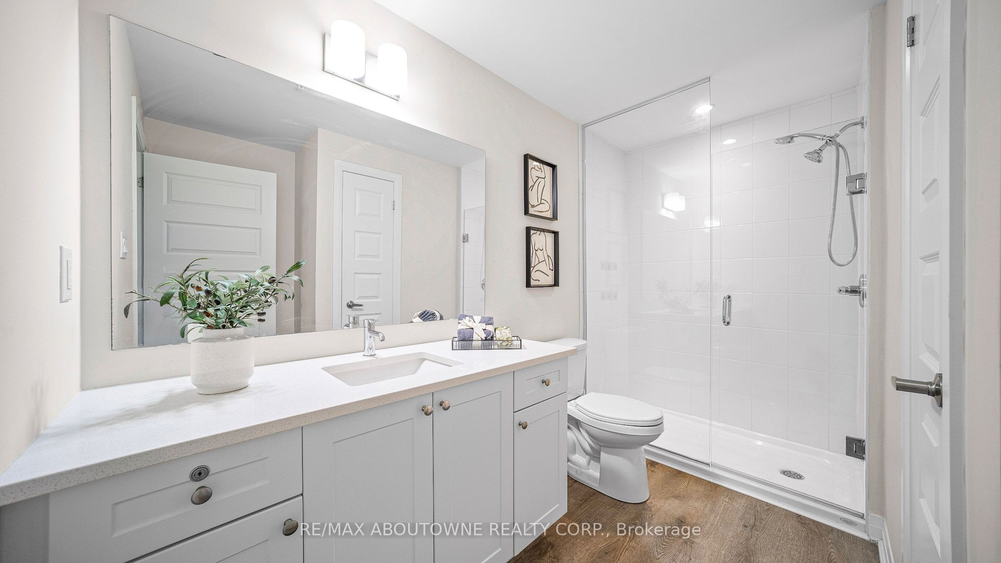 4 – 610 Farmstead Drive, Milton ‣ W12558360 4 – 610 Farmstead Drive, Milton ‣ W12558360