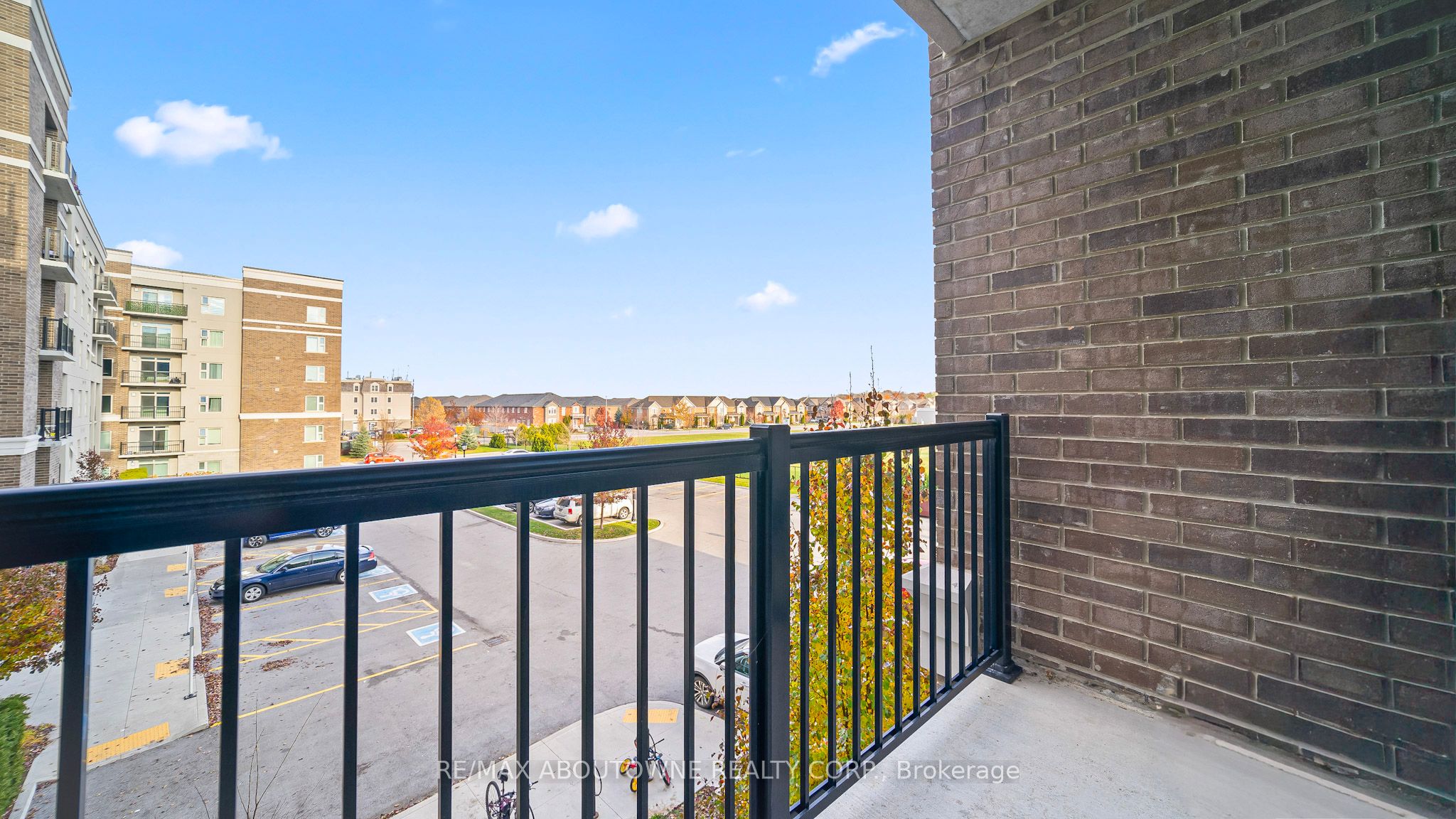 4 – 610 Farmstead Drive, Milton ‣ W12558360 4 – 610 Farmstead Drive, Milton ‣ W12558360