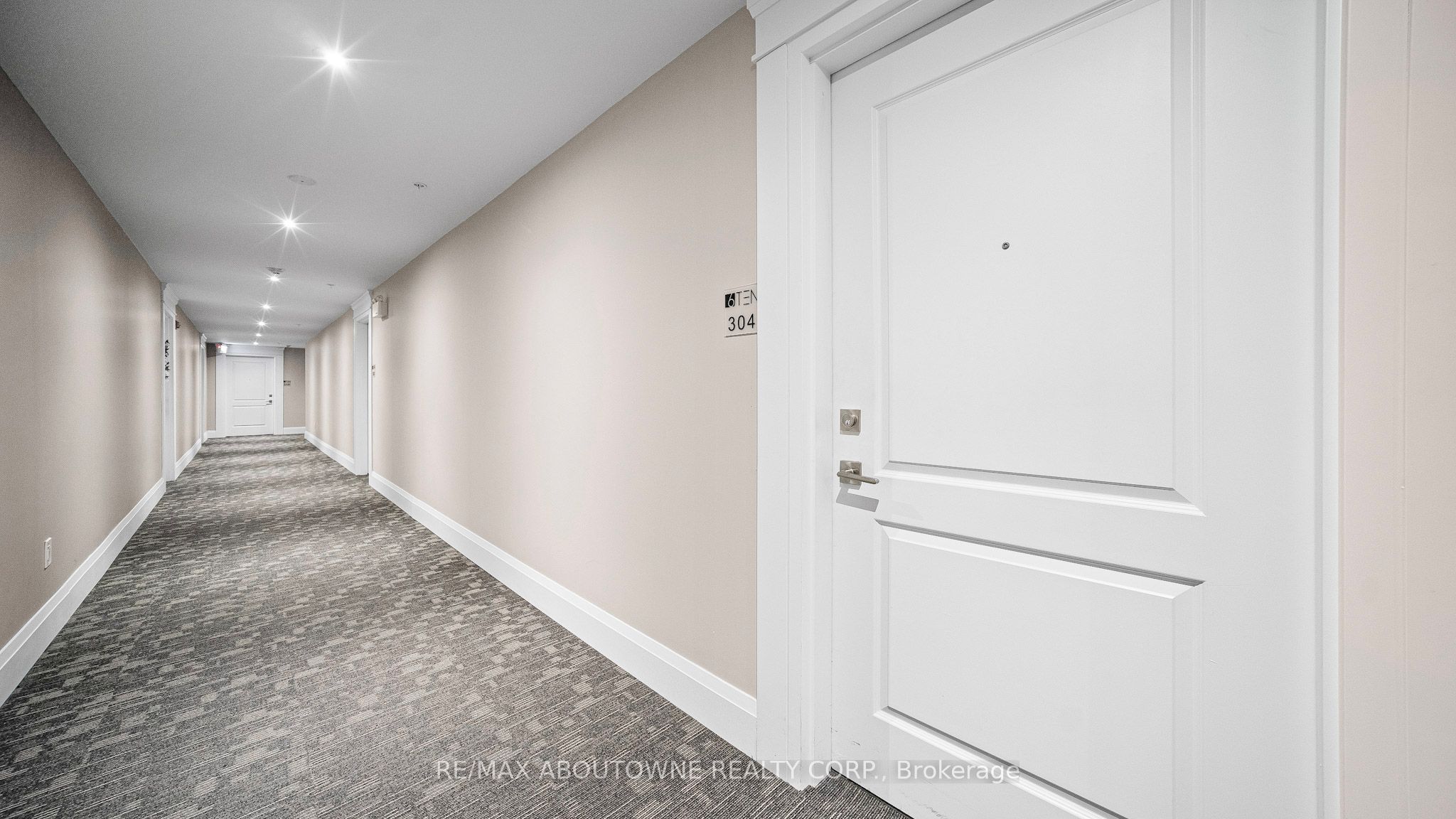 4 – 610 Farmstead Drive, Milton ‣ W12558360 4 – 610 Farmstead Drive, Milton ‣ W12558360