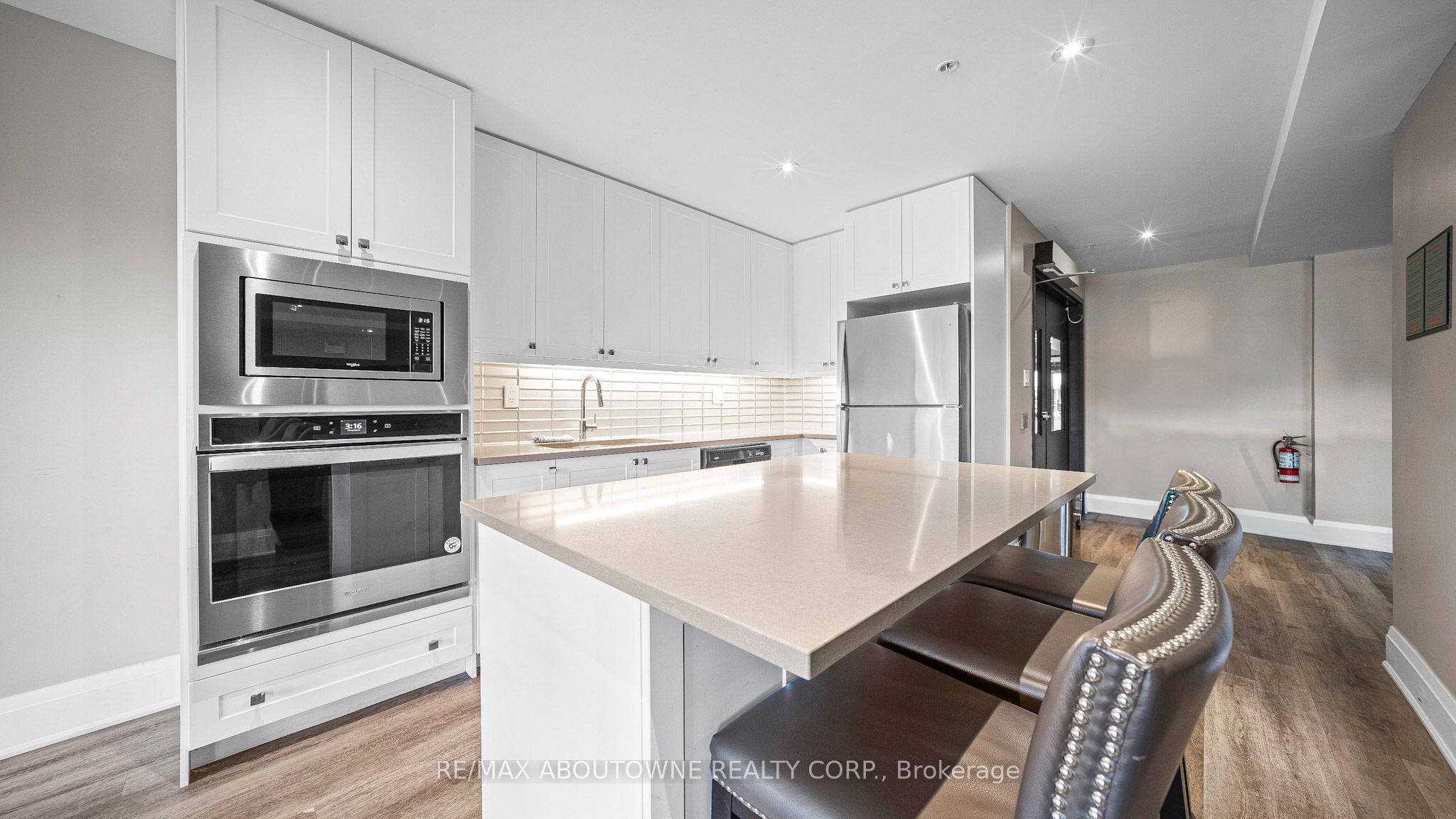 4 – 610 Farmstead Drive, Milton ‣ W12558360 4 – 610 Farmstead Drive, Milton ‣ W12558360