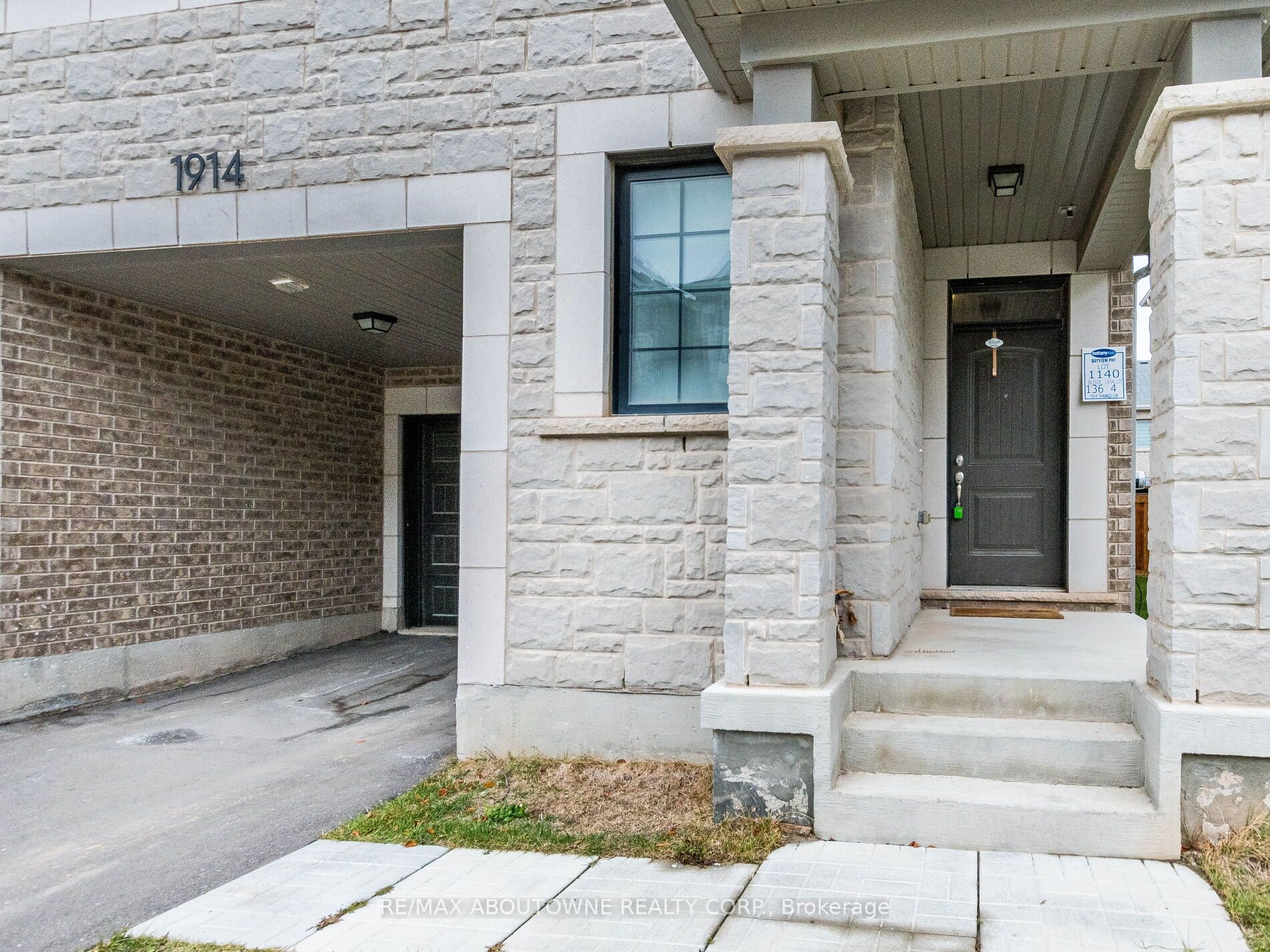 1914 Thames Circle, Milton ‣ W12560104 1914 Thames Circle, Milton ‣ W12560104