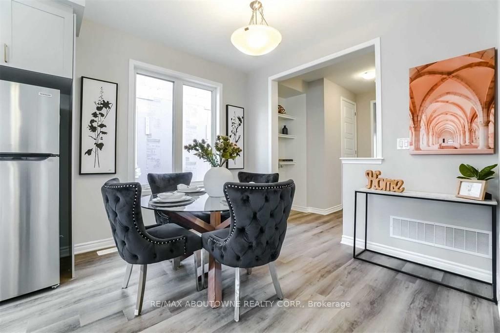 1914 Thames Circle, Milton ‣ W12560104 1914 Thames Circle, Milton ‣ W12560104