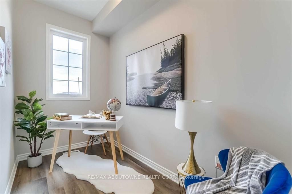 1914 Thames Circle, Milton ‣ W12560104 1914 Thames Circle, Milton ‣ W12560104