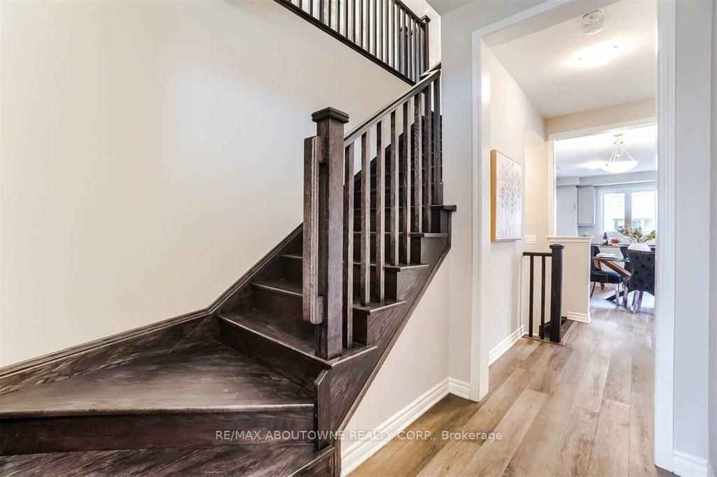 1914 Thames Circle, Milton ‣ W12560104 1914 Thames Circle, Milton ‣ W12560104