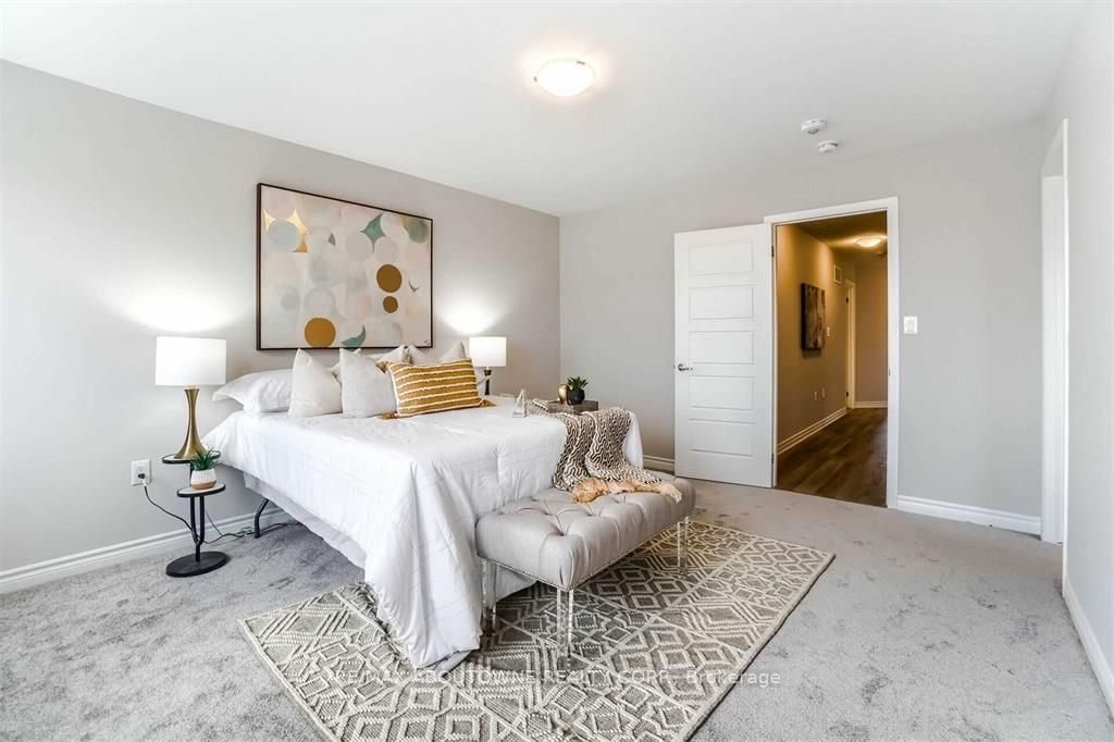 1914 Thames Circle, Milton ‣ W12560104 1914 Thames Circle, Milton ‣ W12560104