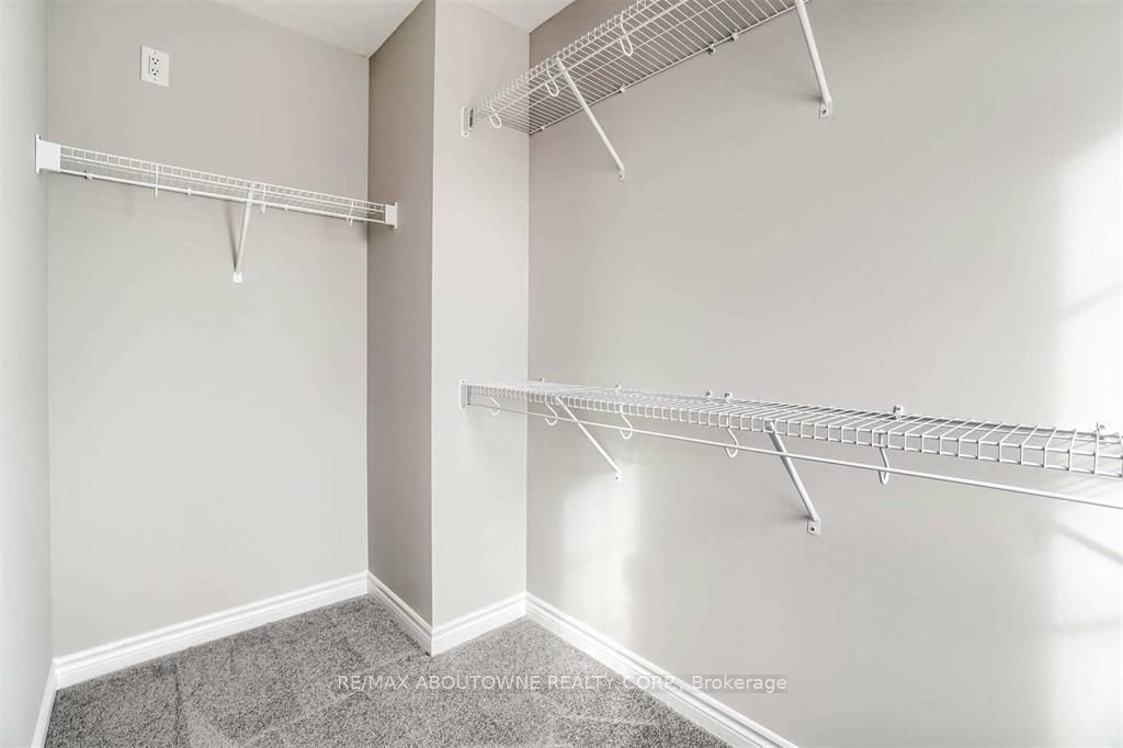 1914 Thames Circle, Milton ‣ W12560104 1914 Thames Circle, Milton ‣ W12560104