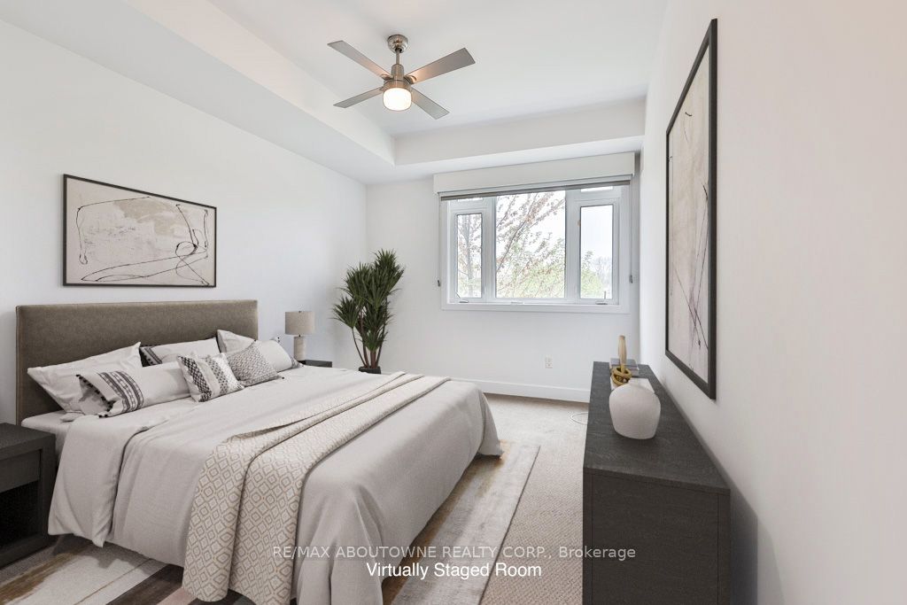 7 – 128 Garden Drive, Oakville ‣ W12563976 7 – 128 Garden Drive, Oakville ‣ W12563976