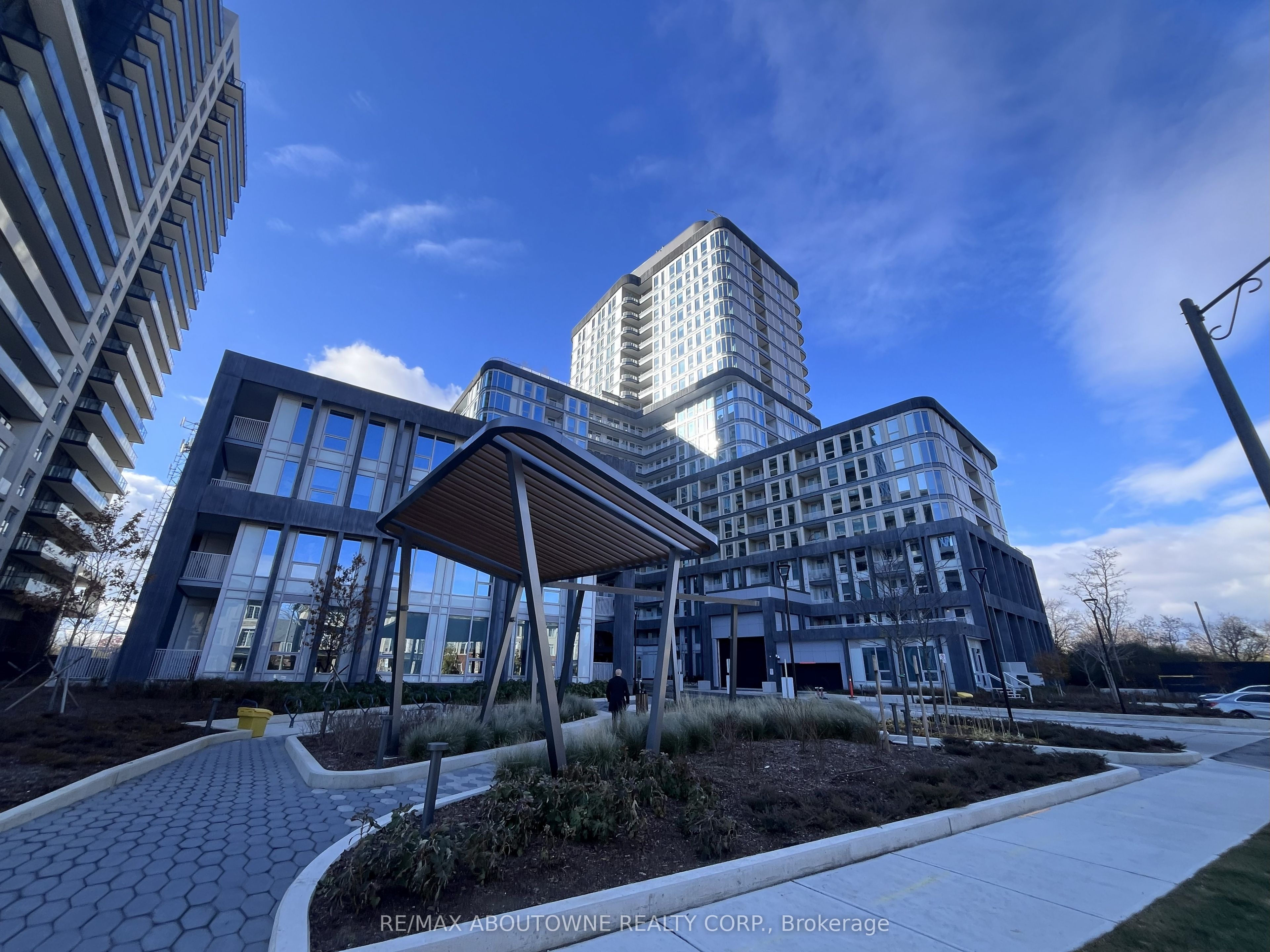 1908 – 3240 William Coltson Avenue, Oakville