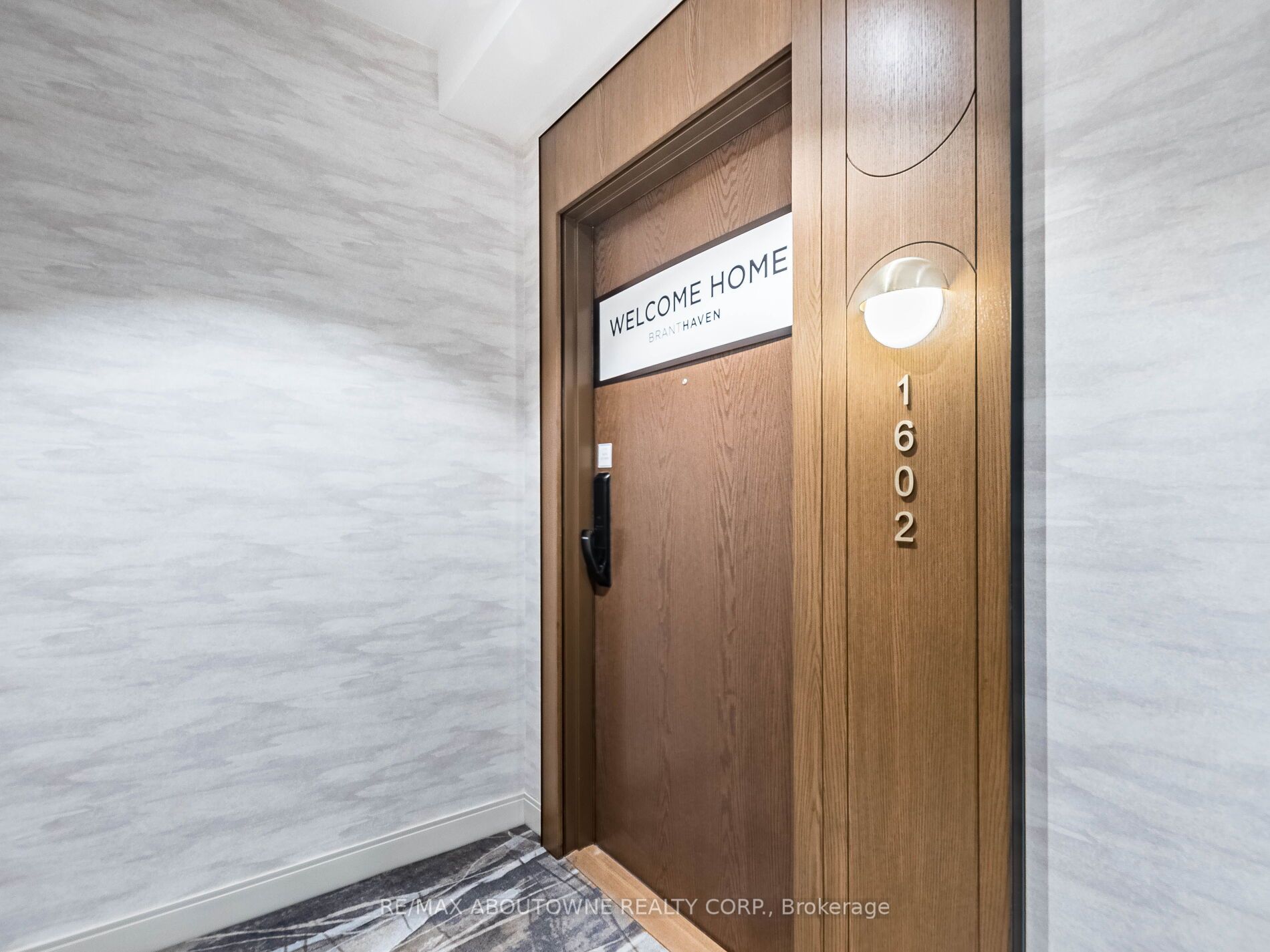 20 – 3240 William Colston Avenue, Oakville ‣ W12572916 20 – 3240 William Colston Avenue, Oakville ‣ W12572916