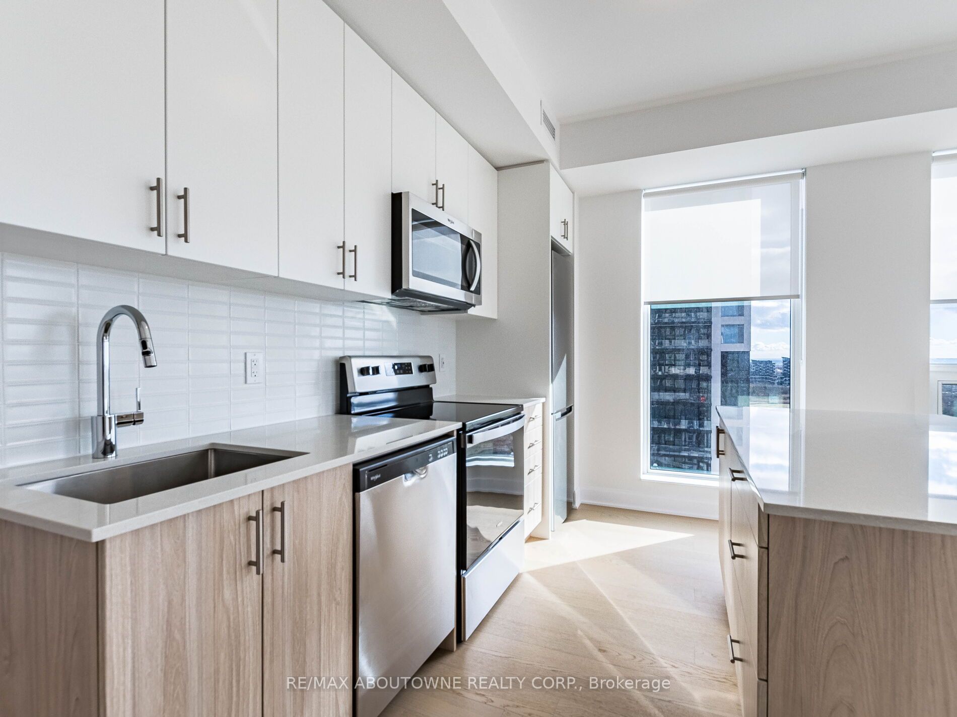 20 – 3240 William Colston Avenue, Oakville ‣ W12572916 20 – 3240 William Colston Avenue, Oakville ‣ W12572916