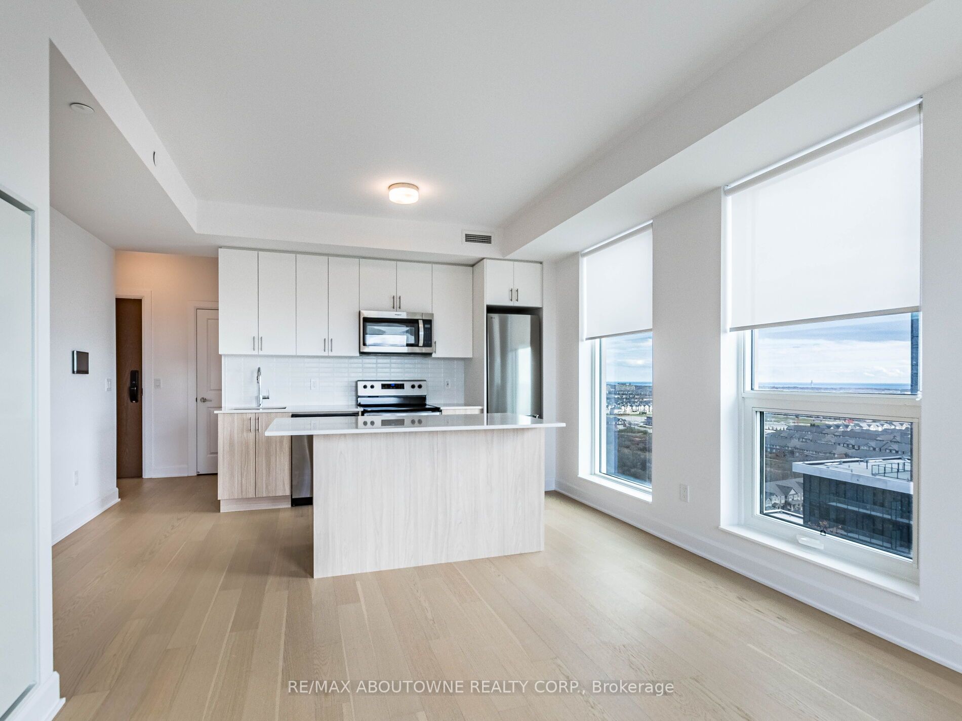 20 – 3240 William Colston Avenue, Oakville ‣ W12572916 20 – 3240 William Colston Avenue, Oakville ‣ W12572916