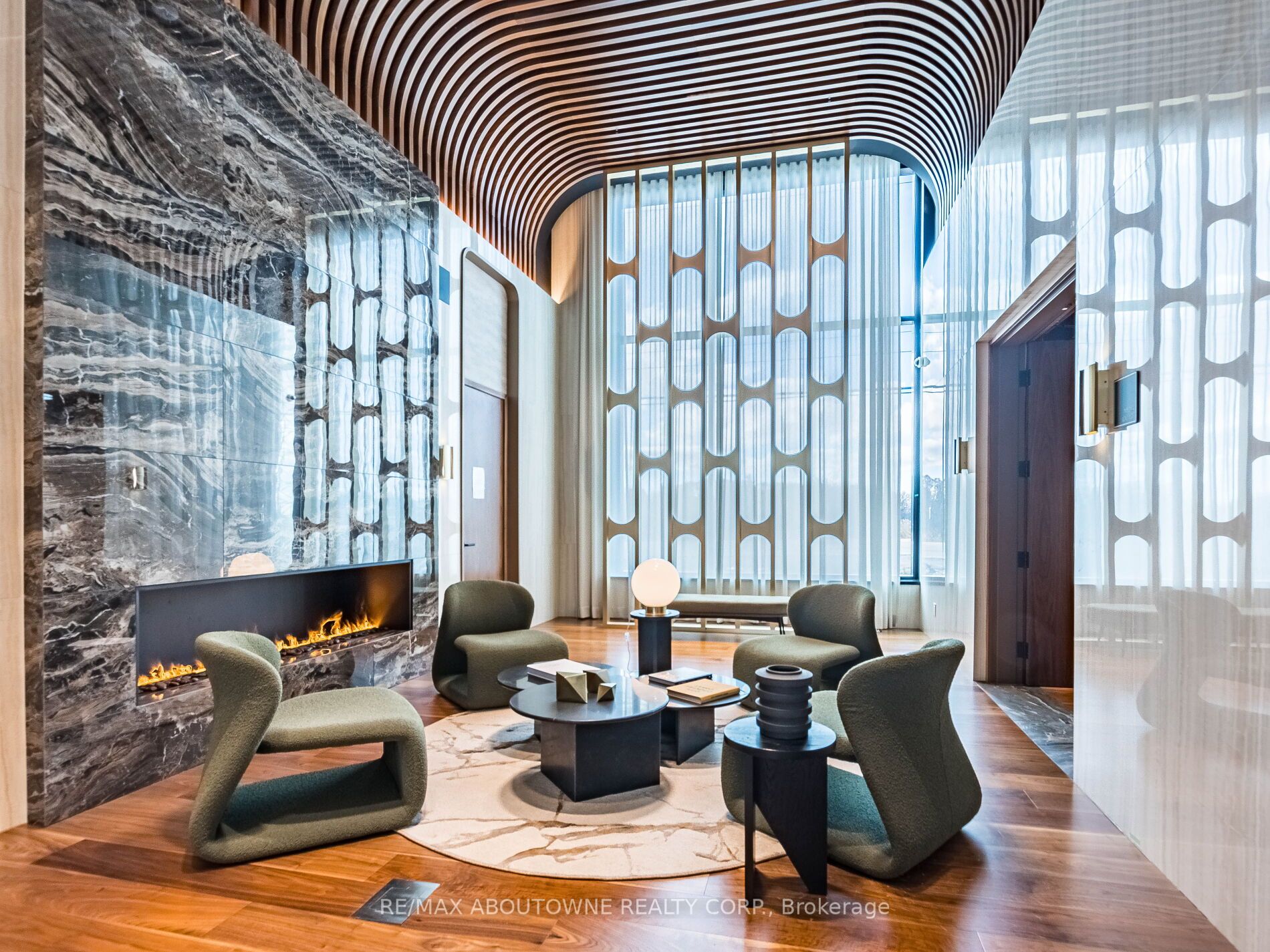 20 – 3240 William Colston Avenue, Oakville ‣ W12572916 20 – 3240 William Colston Avenue, Oakville ‣ W12572916