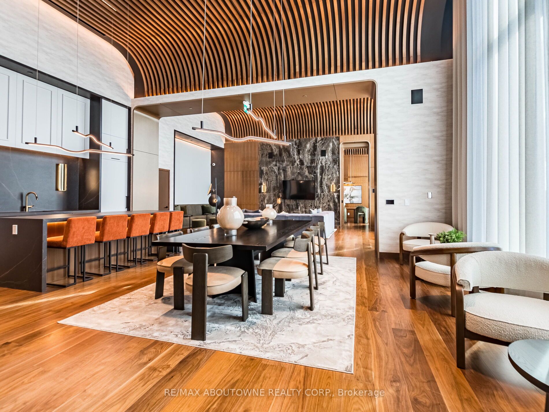 20 – 3240 William Colston Avenue, Oakville ‣ W12572916 20 – 3240 William Colston Avenue, Oakville ‣ W12572916