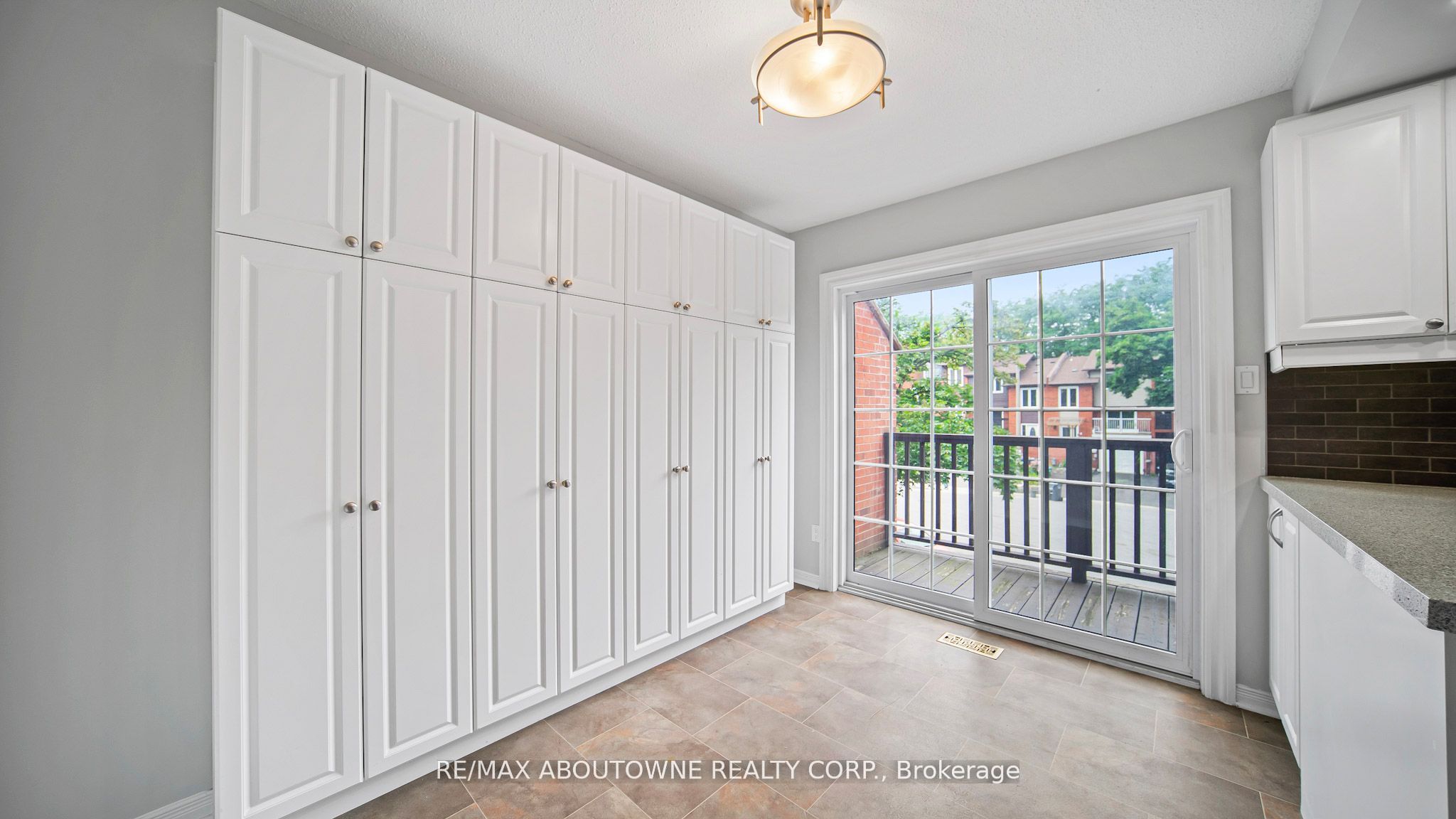 1228 Cornerbrook Place, Mississauga ‣ W12585700 1228 Cornerbrook Place, Mississauga ‣ W12585700