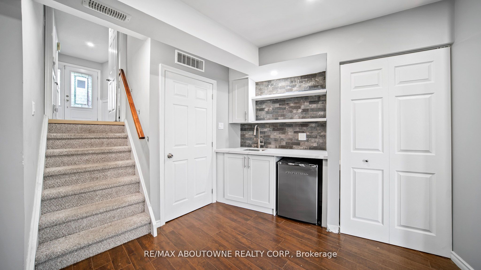 1228 Cornerbrook Place, Mississauga ‣ W12585700 1228 Cornerbrook Place, Mississauga ‣ W12585700