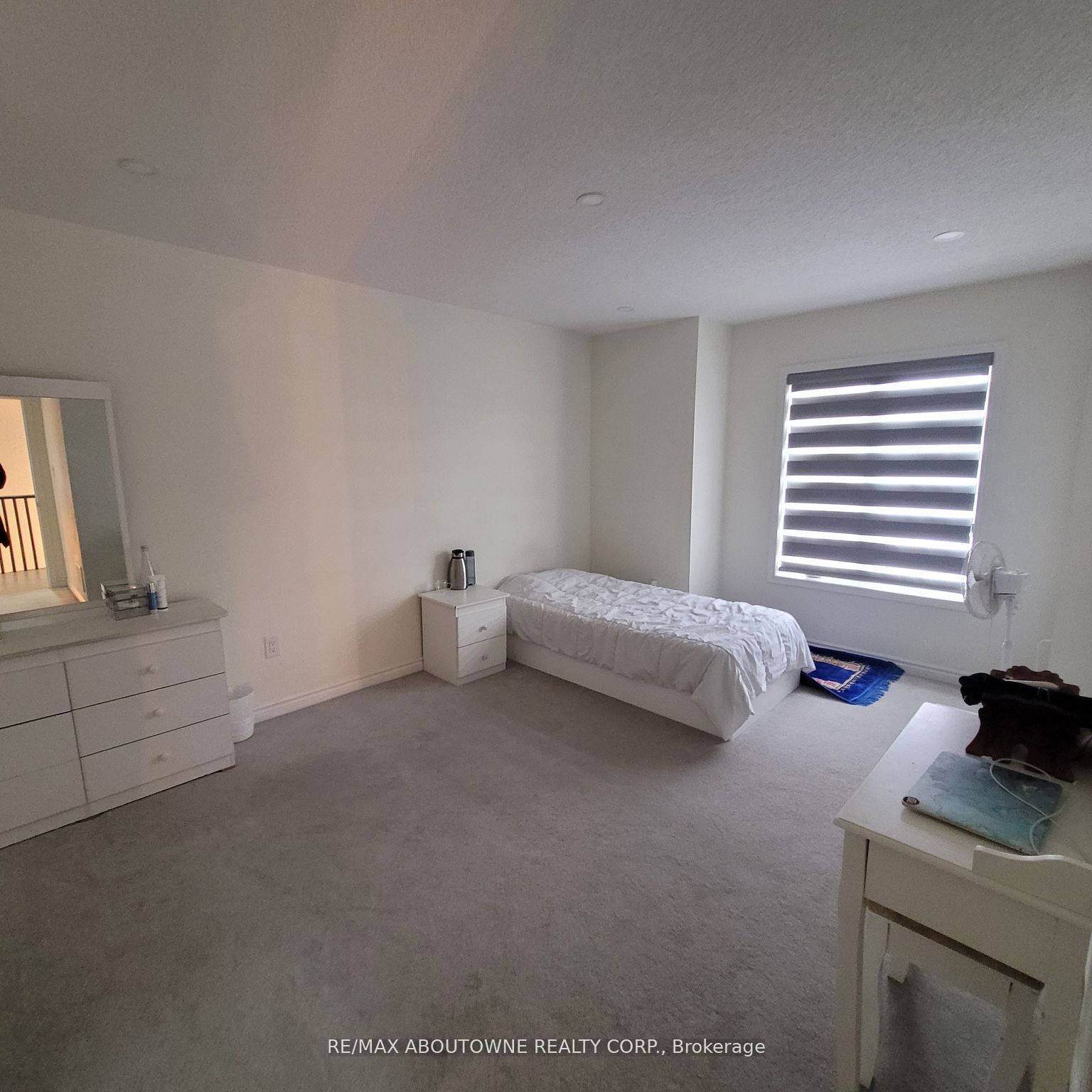 973 Logan Drive, Milton ‣ W12590378 973 Logan Drive, Milton ‣ W12590378