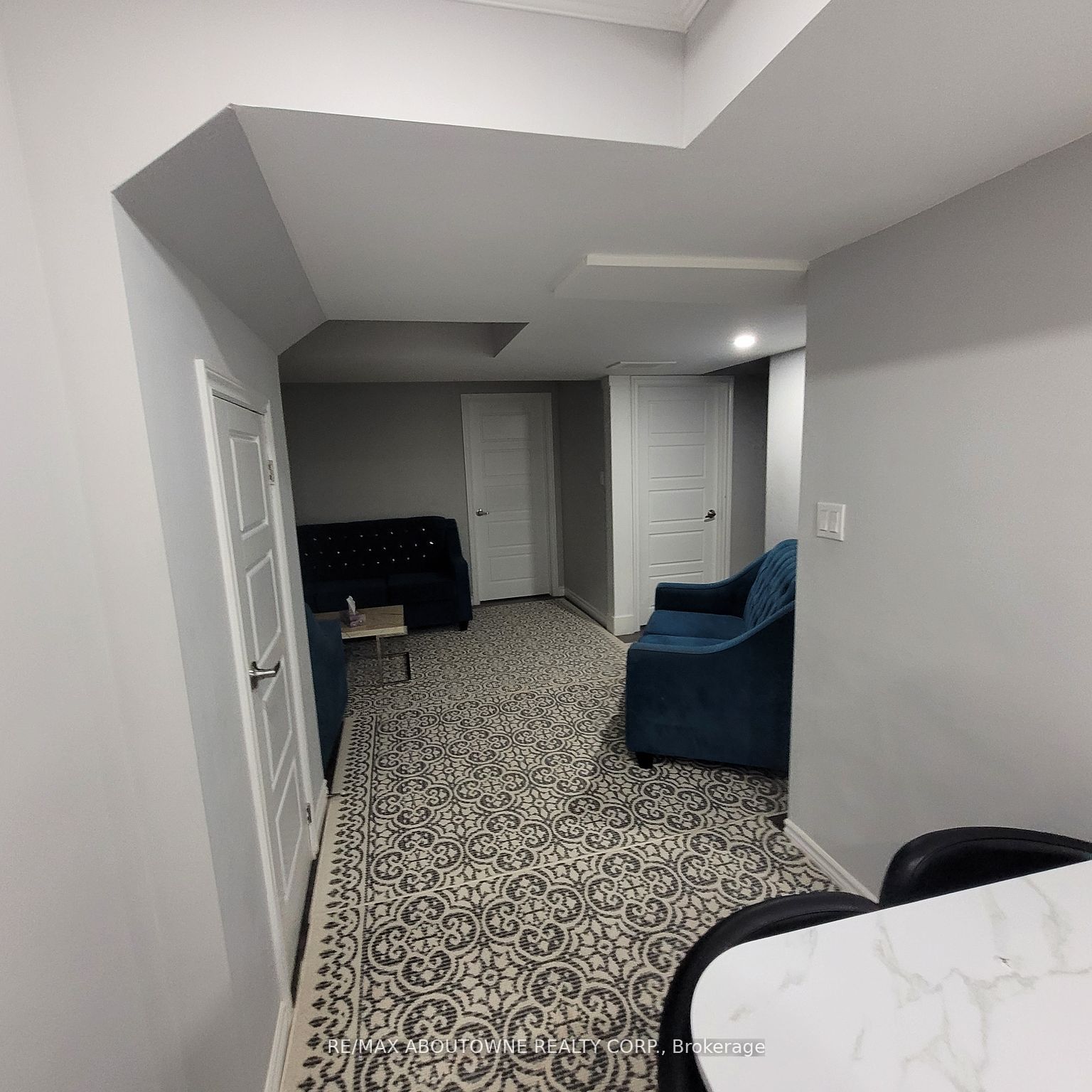 973 Logan Drive, Milton ‣ W12590378 973 Logan Drive, Milton ‣ W12590378