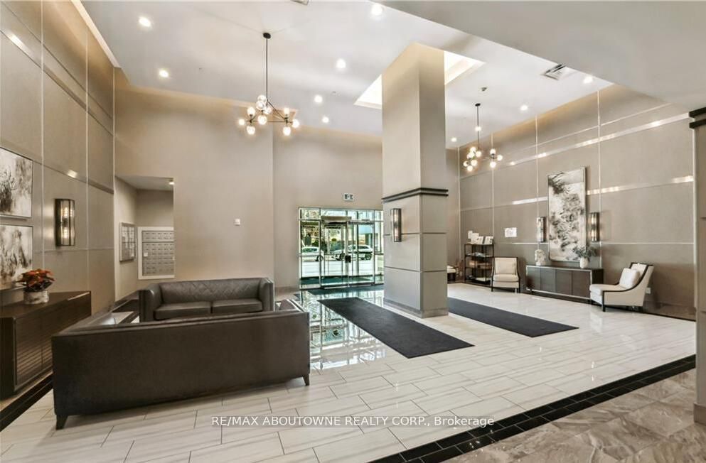 24 – 2486 Old Bronte Road, Oakville ‣ W12592698 24 – 2486 Old Bronte Road, Oakville ‣ W12592698