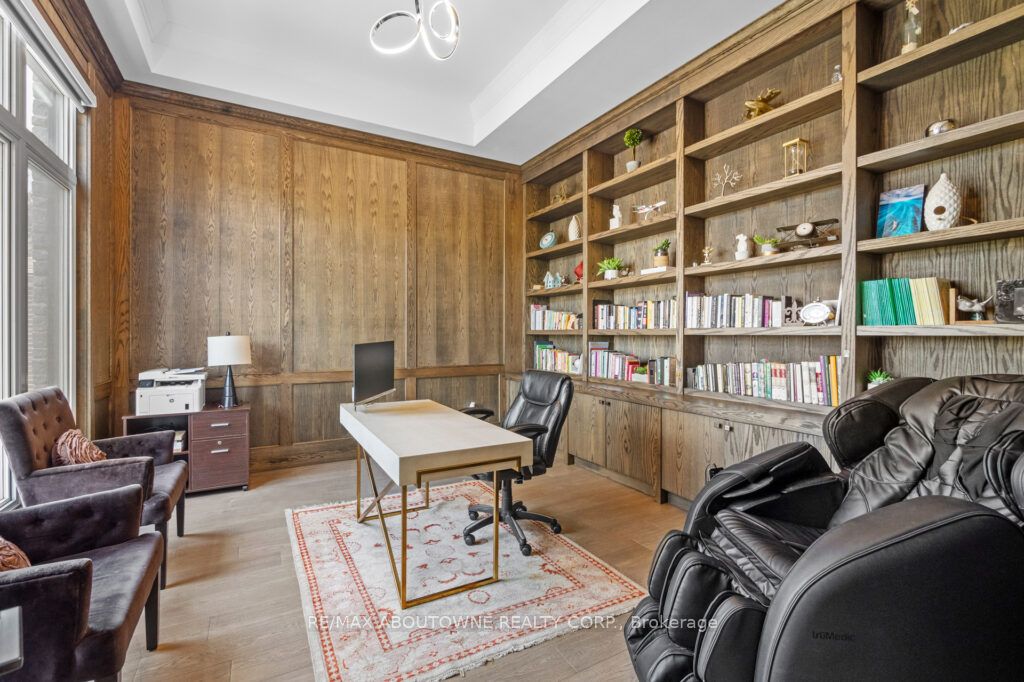 334 Third Lane, Oakville ‣ W12594248 334 Third Lane, Oakville ‣ W12594248